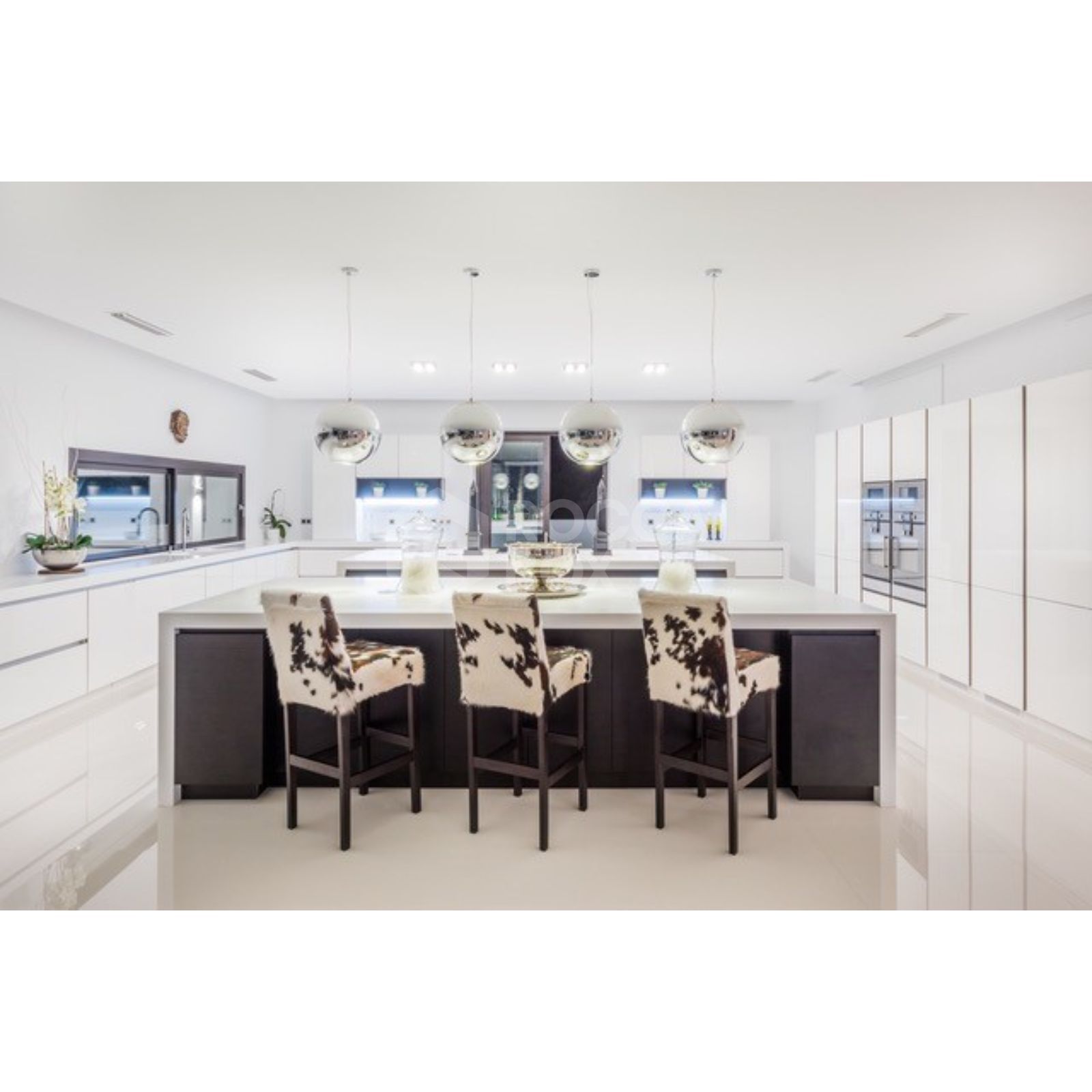 A rare opening exists to secure this villa for sale in La Zagaleta, Benahavis.