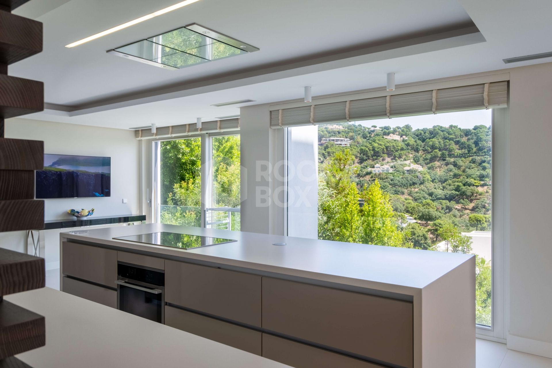 5 bedroom contemporary villa in La Zagaleta