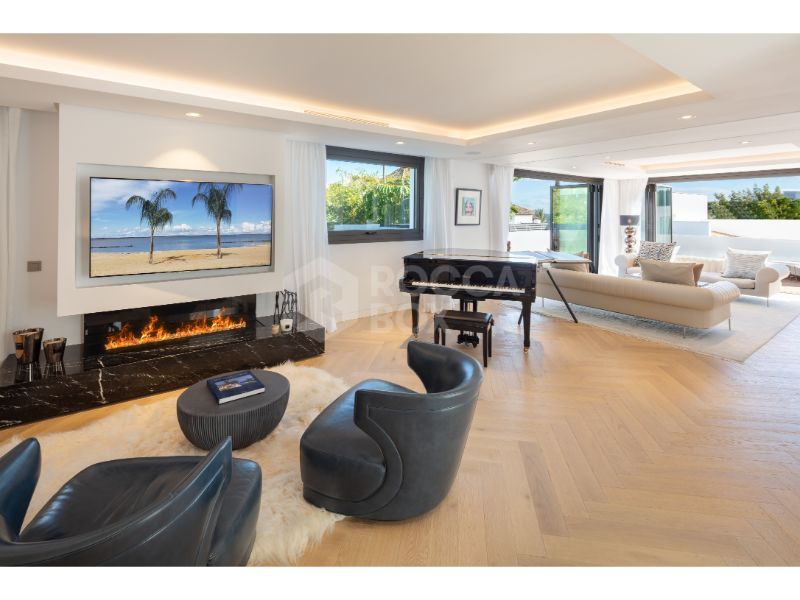 Opulent beachside villa located in the prestigious Puente Romano resort with easy access to the beach.