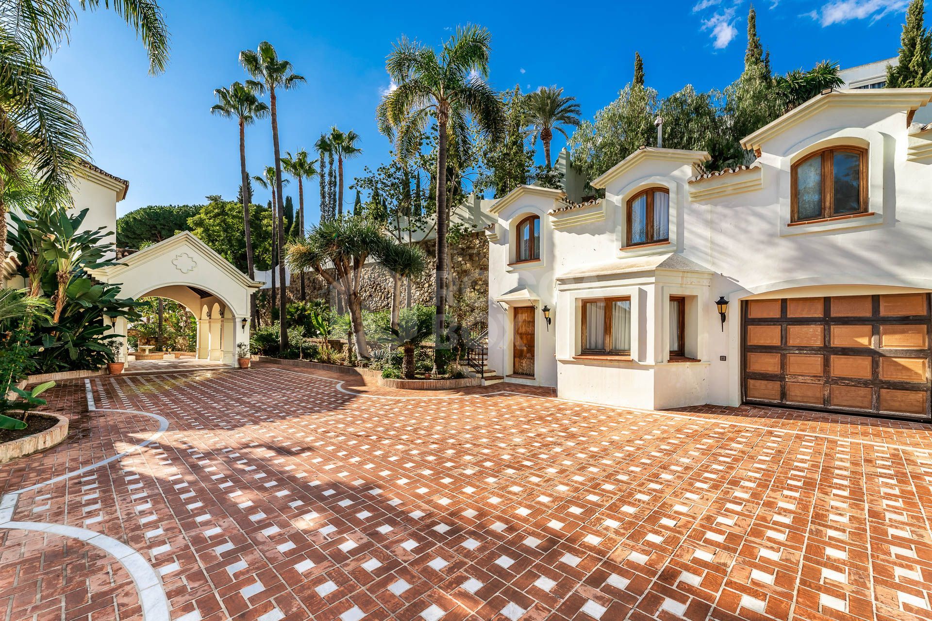 Luxurious Multi-Level Villa with Stunning Gardens and Pool
