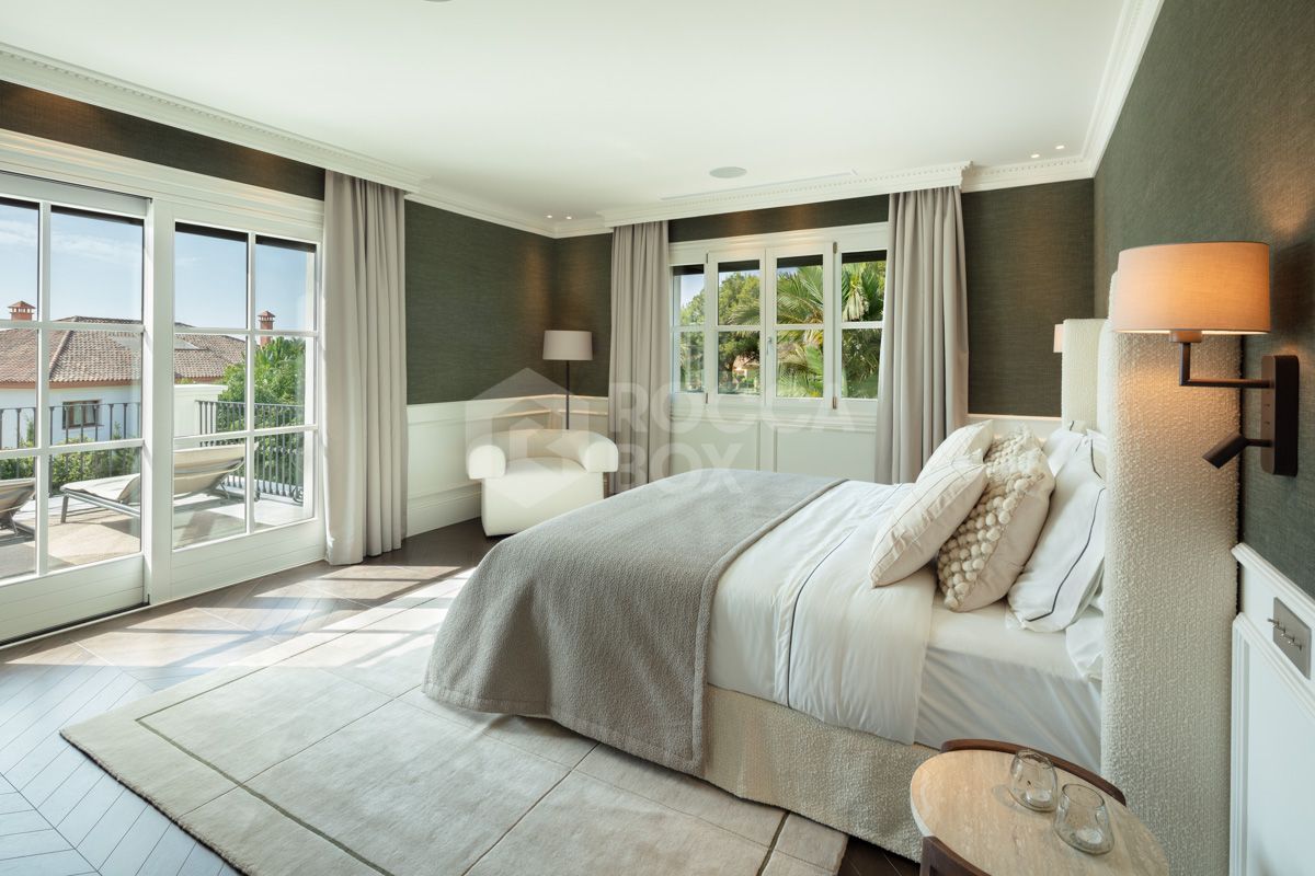 Elegant Residence with Breathtaking Sea Views