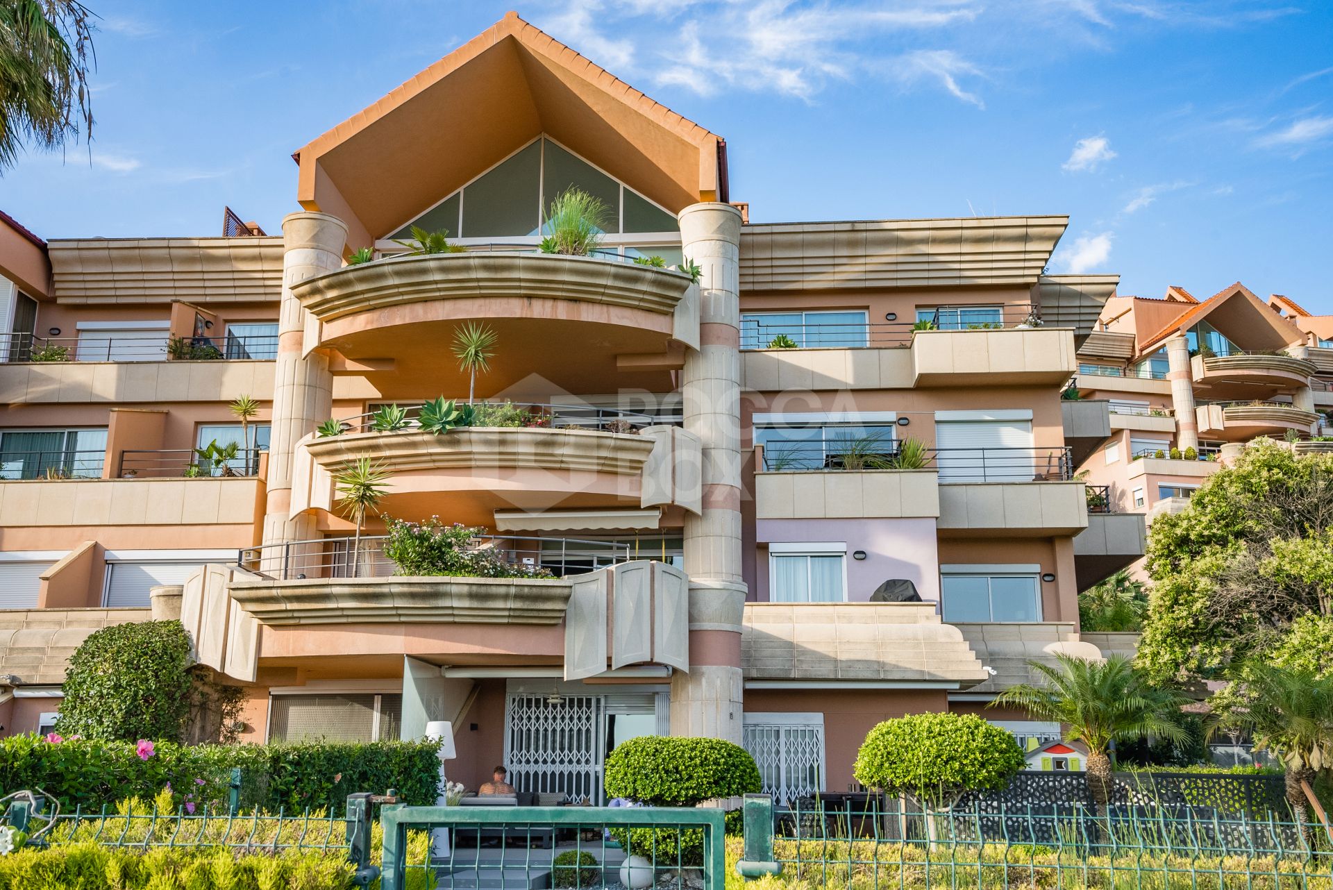 Luxury Apartment in Golf Club Marbella