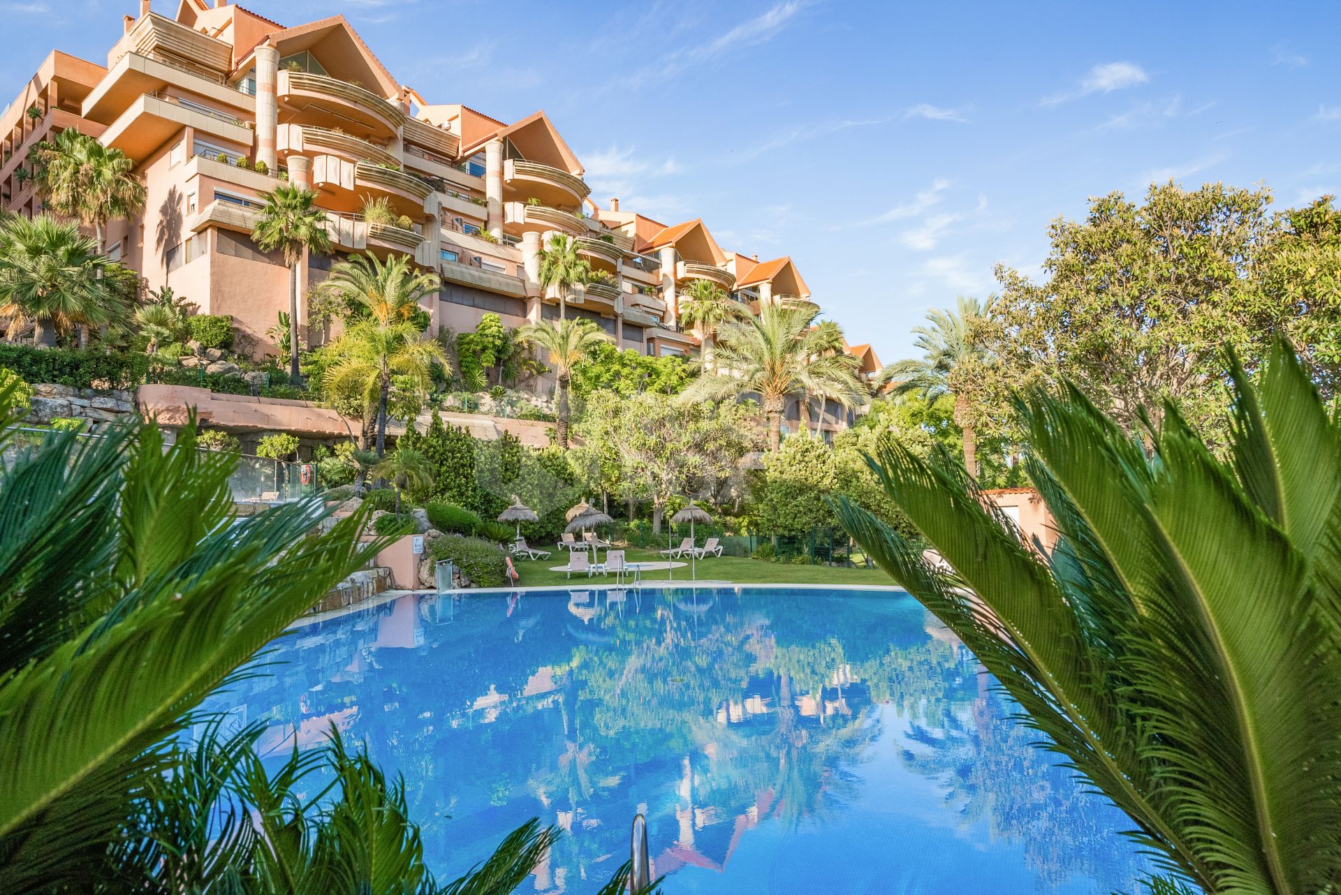 Luxury Apartment in Golf Club Marbella