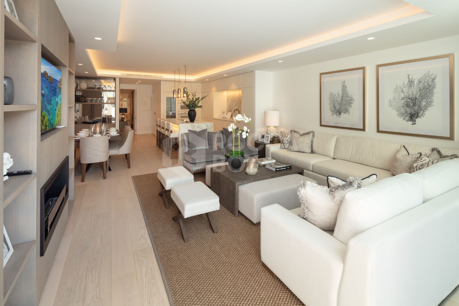 Luxury Redefined: Exquisite Apartment in Prestigious Puente Romano Resort