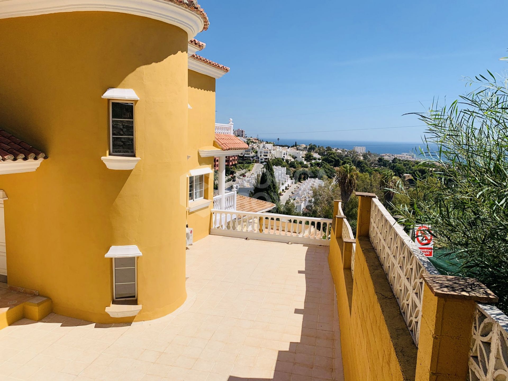 Villa with sea views in Benalmadena