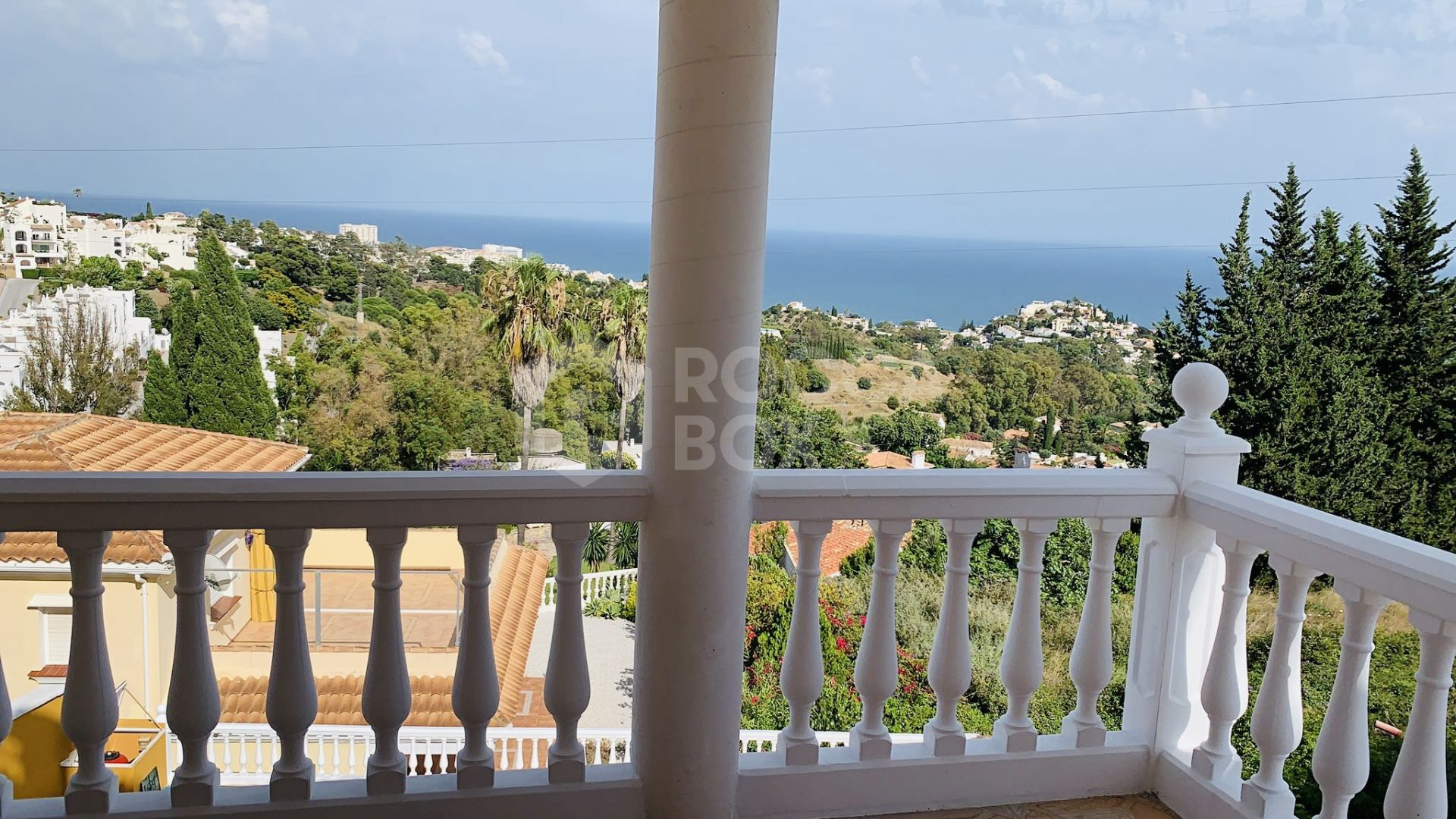 Villa with sea views in Benalmadena