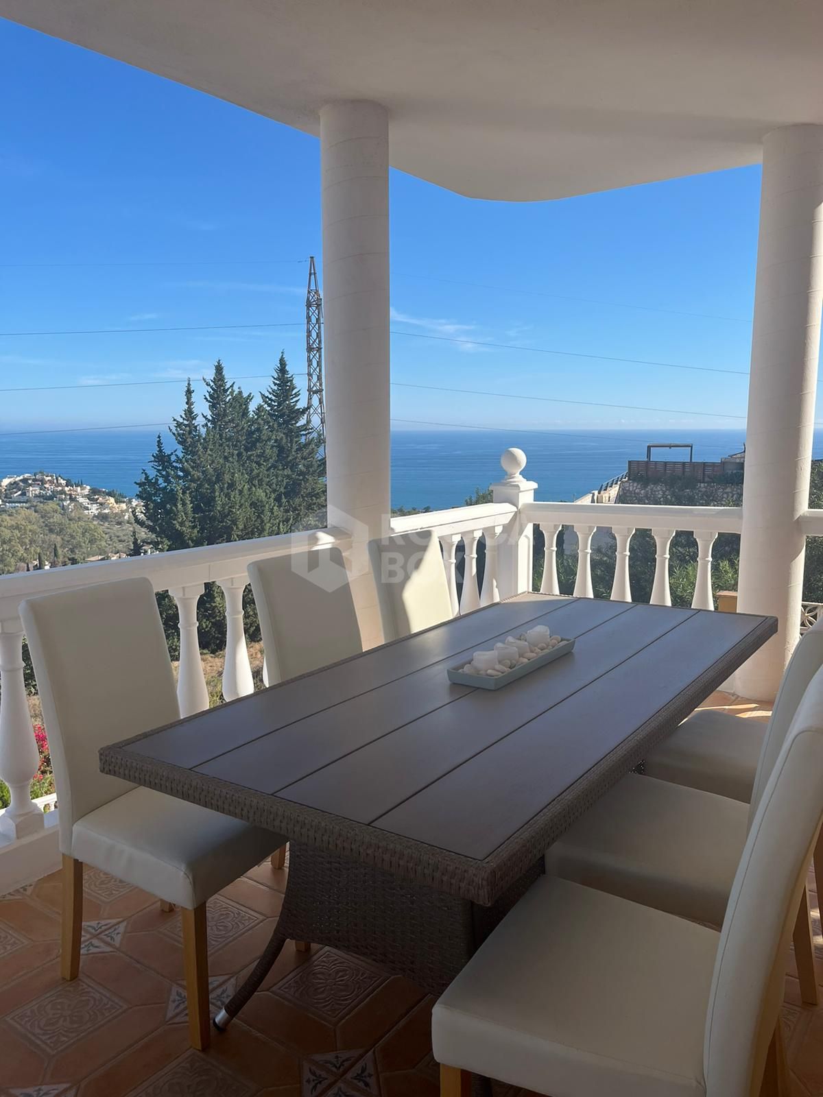 Villa with sea views in Benalmadena