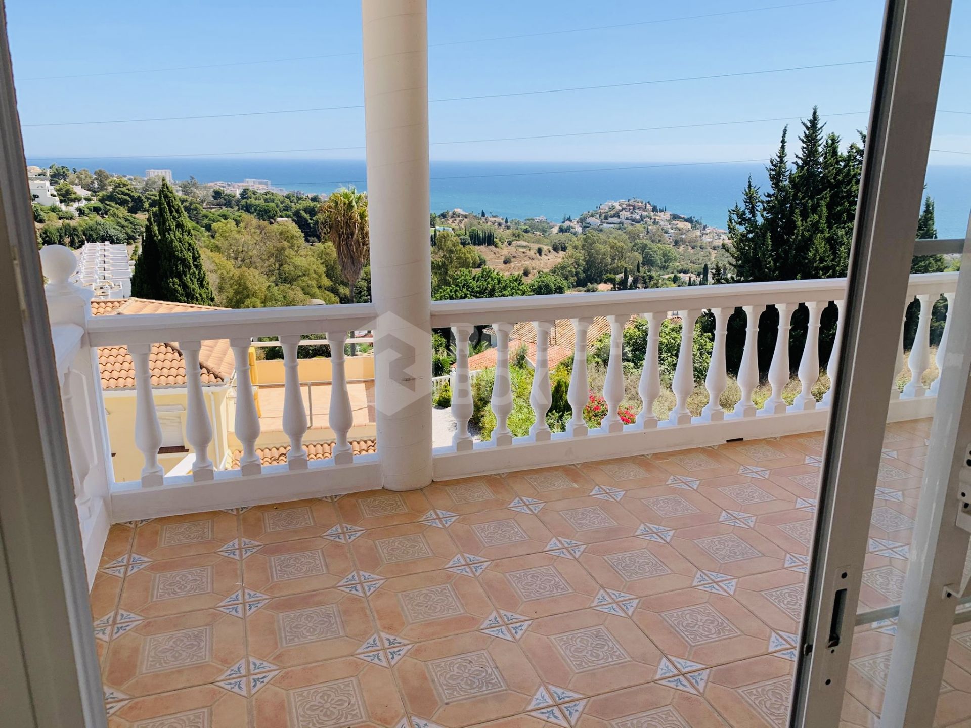 Villa with sea views in Benalmadena