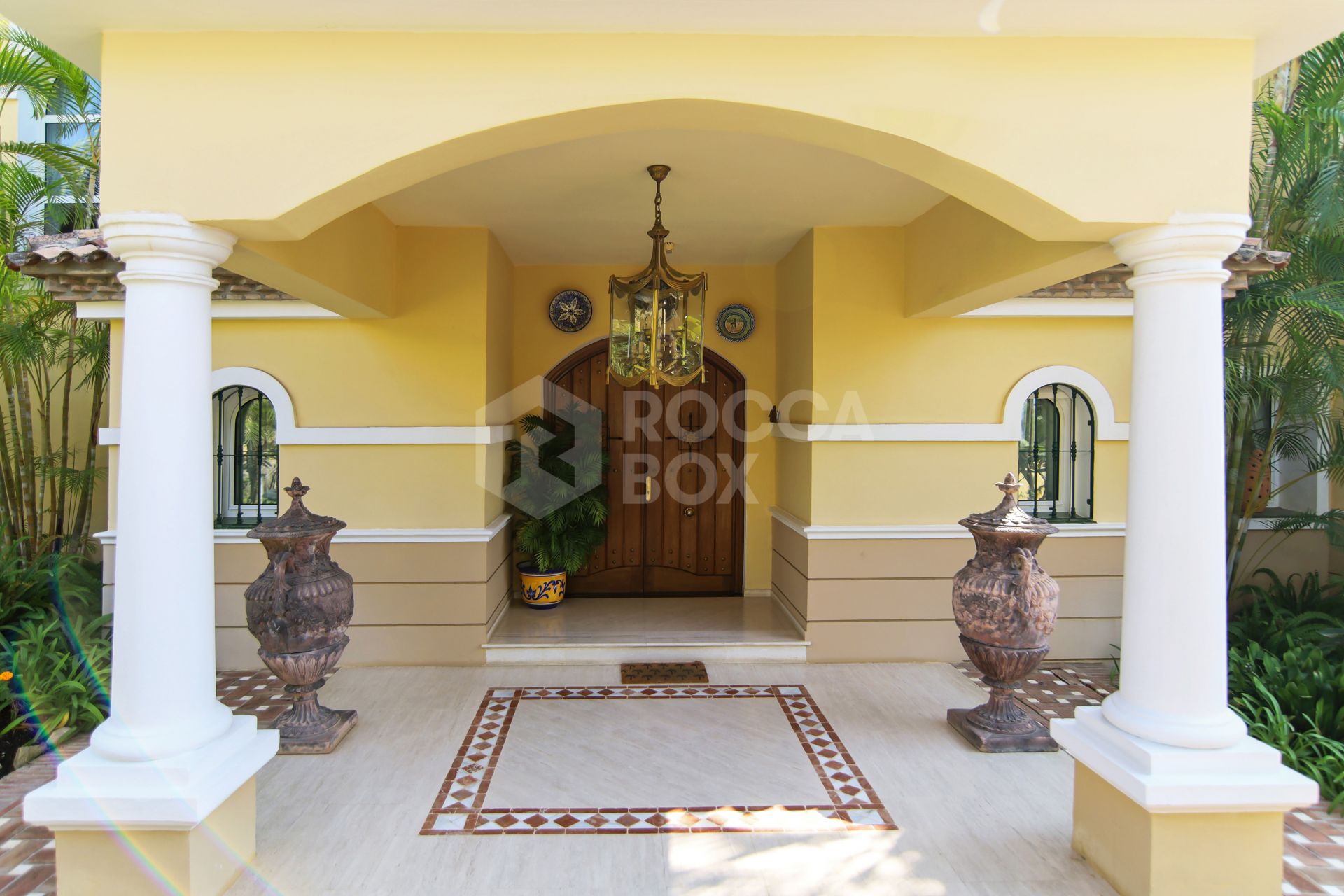 Traditional 5 bedroom villa in El Paraíso