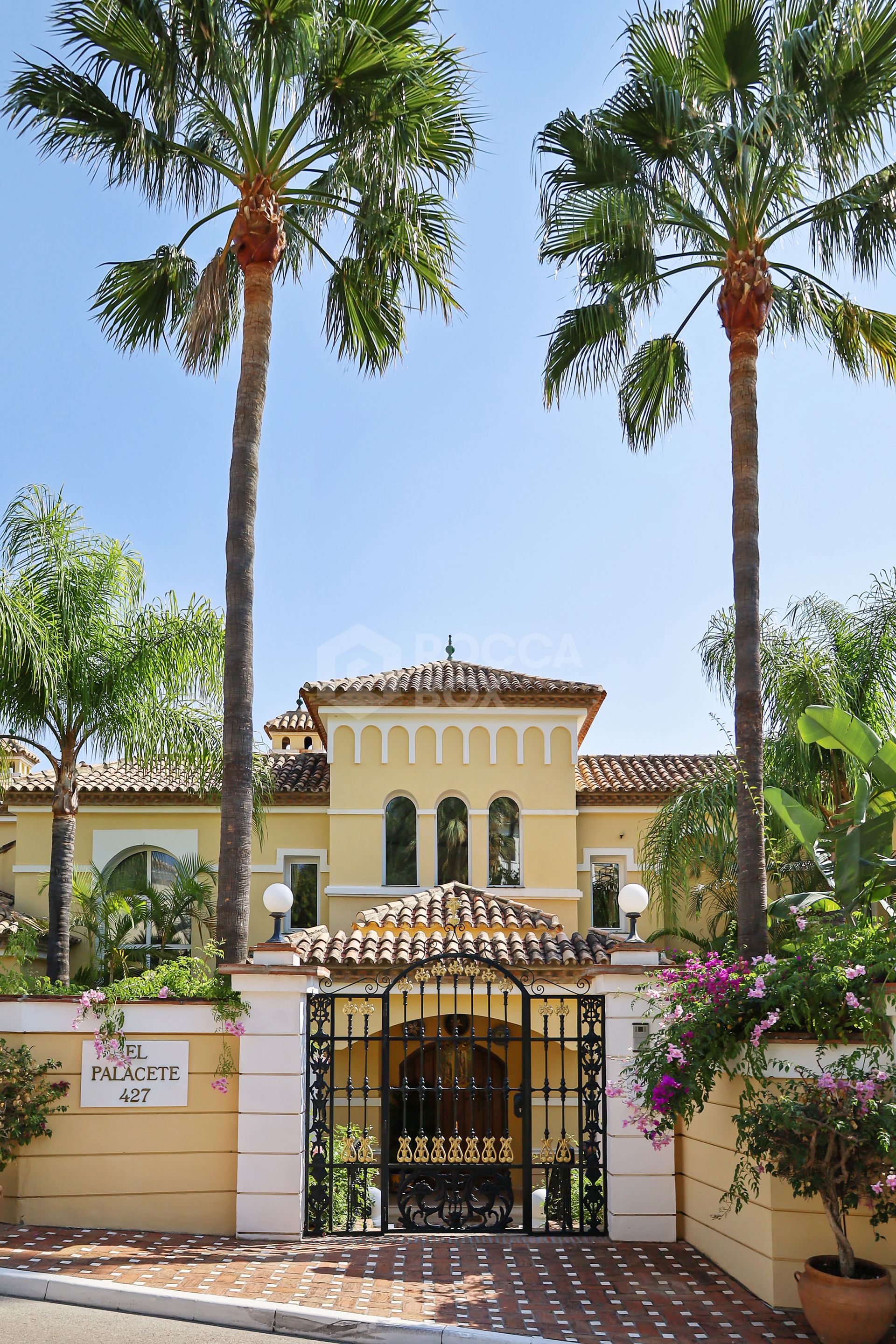 Traditional 5 bedroom villa in El Paraíso