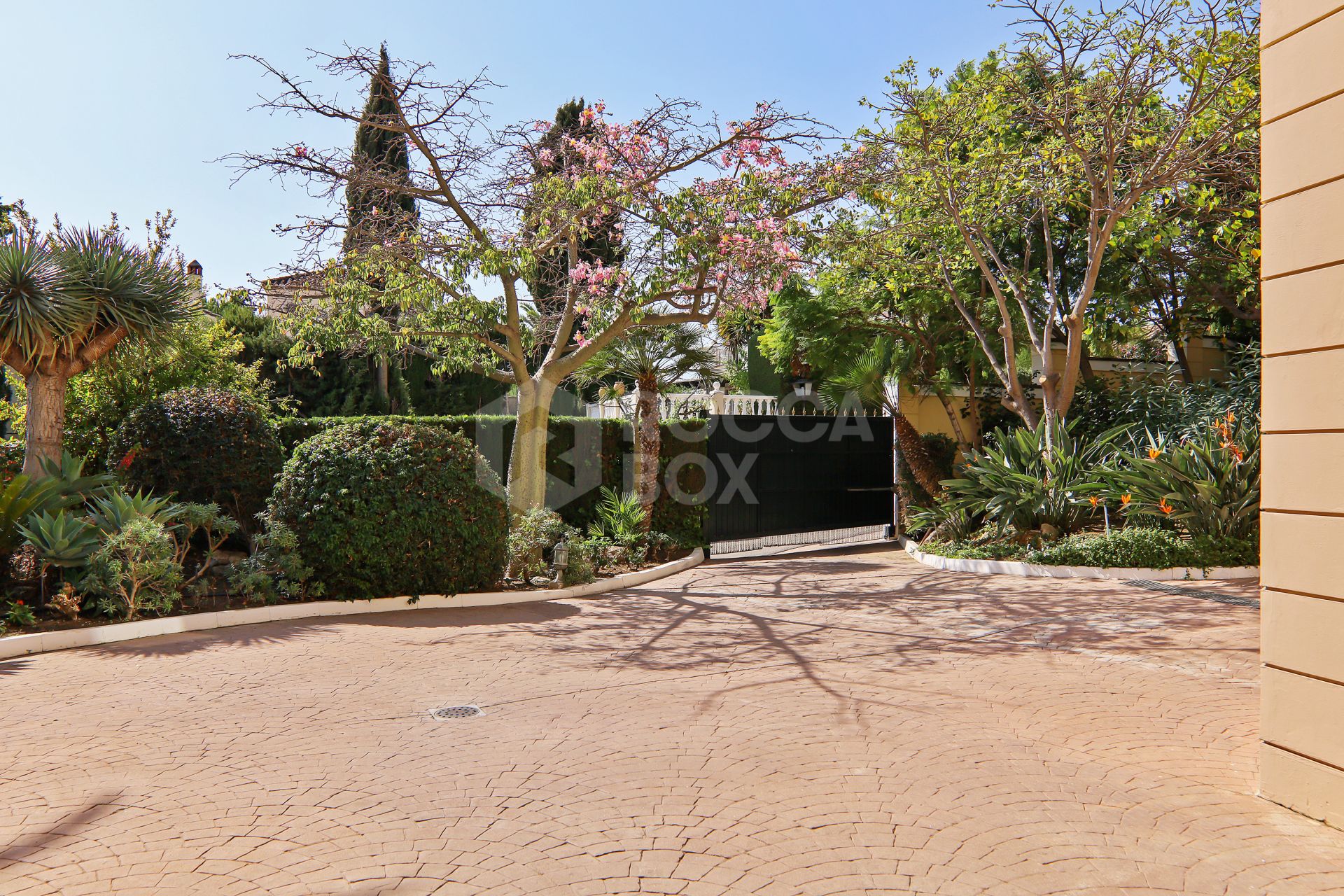 Traditional 5 bedroom villa in El Paraíso