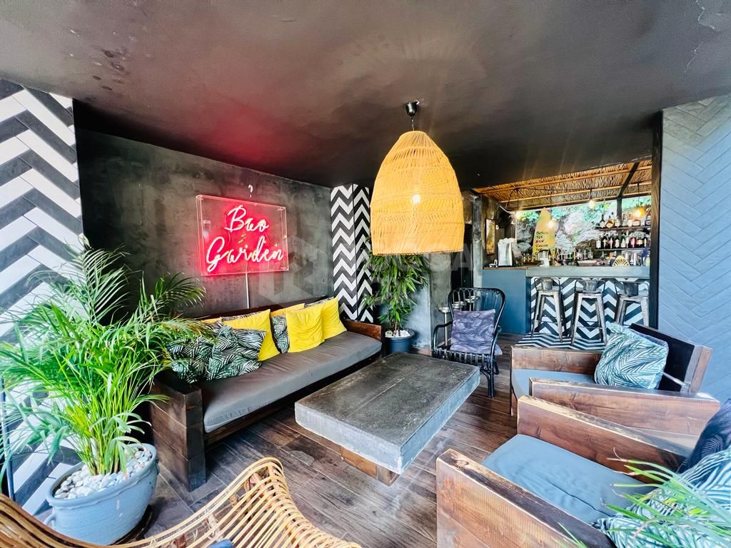 Restaurant Bar for Sale in the Heart of Nueva Andalucia, 5 Minutes from Puerto Banus: A Scintillating Investment Opportunity