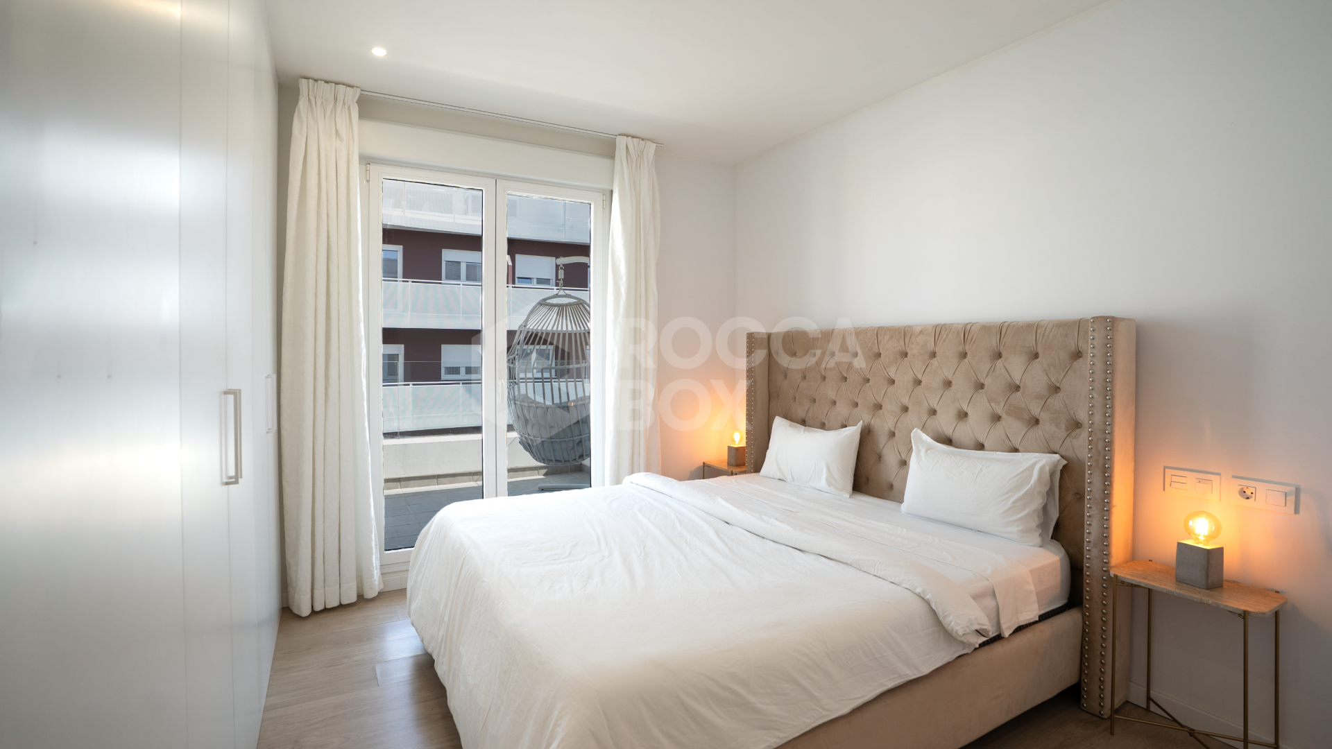 3 Bedroom Apartment in La Campana, Nueva Andalucia, Marbella