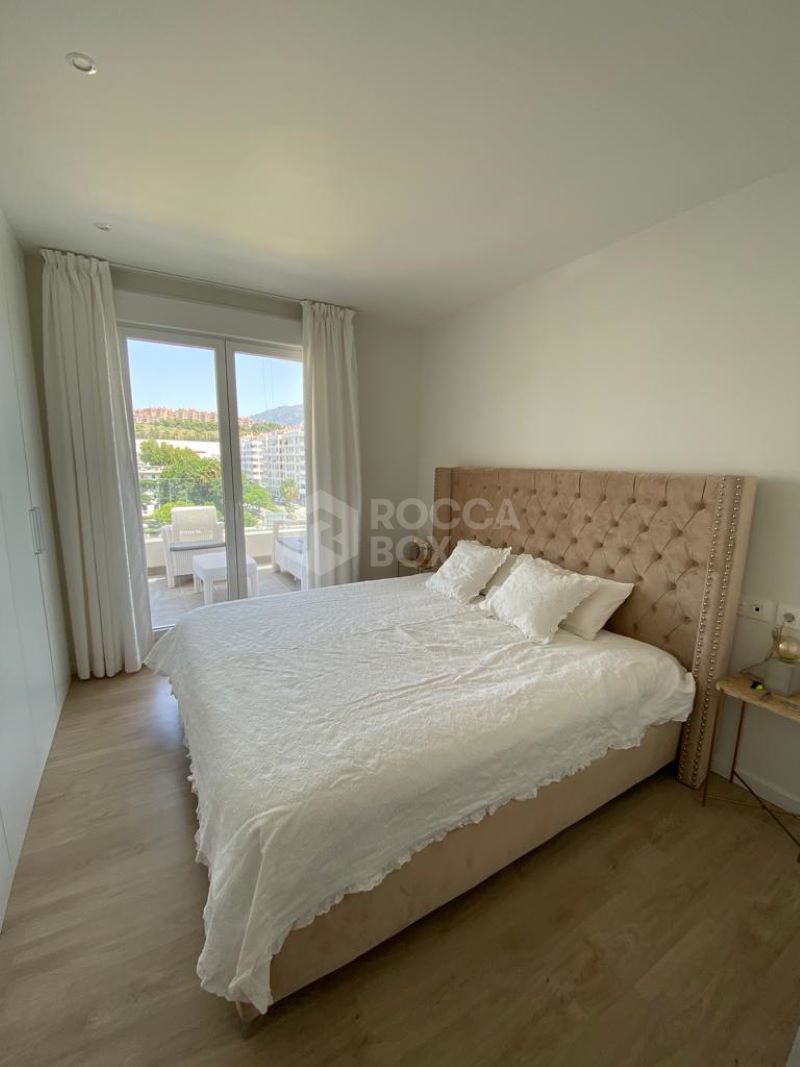 Apartment for short term rent in La Campana, Nueva Andalucia