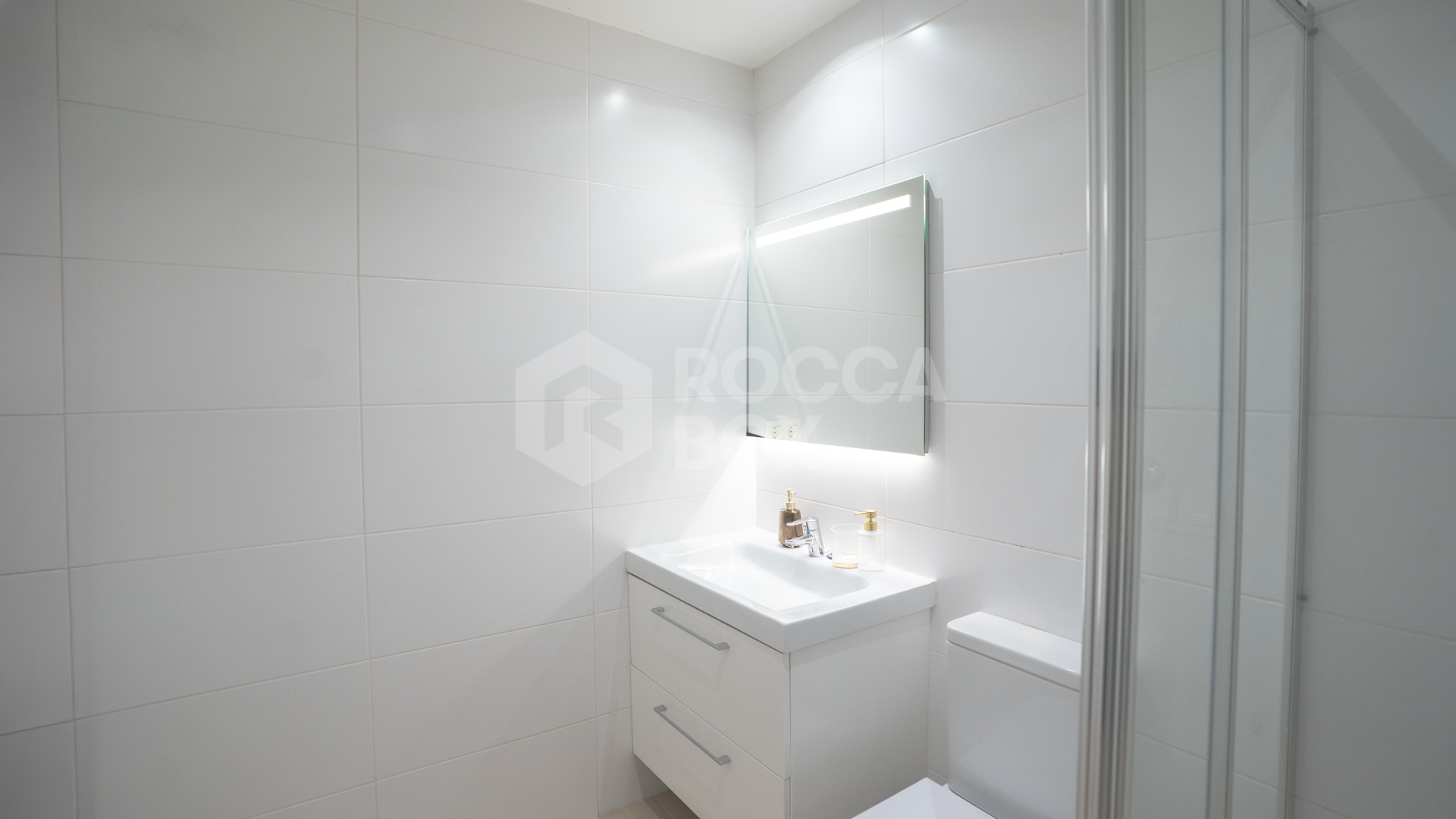 3 Bedroom Apartment in La Campana, Nueva Andalucia, Marbella