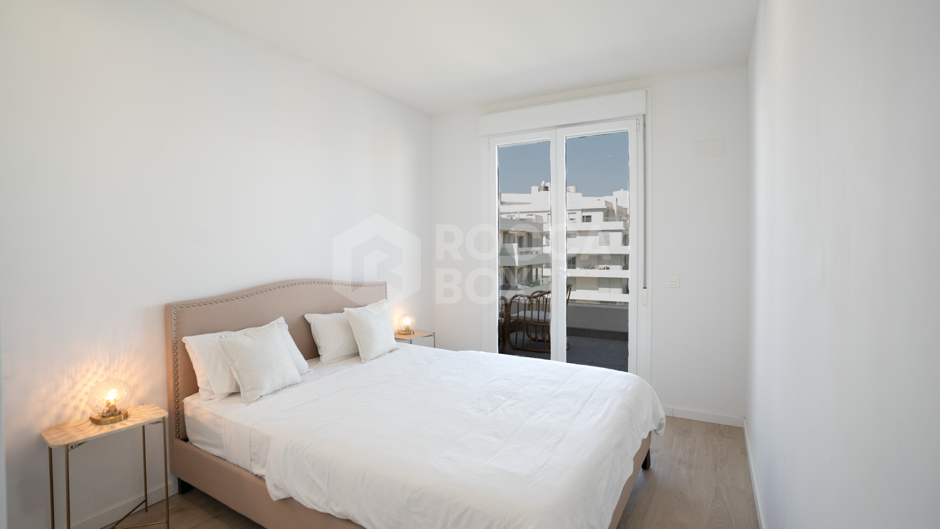 3 Bedroom Apartment in La Campana, Nueva Andalucia, Marbella