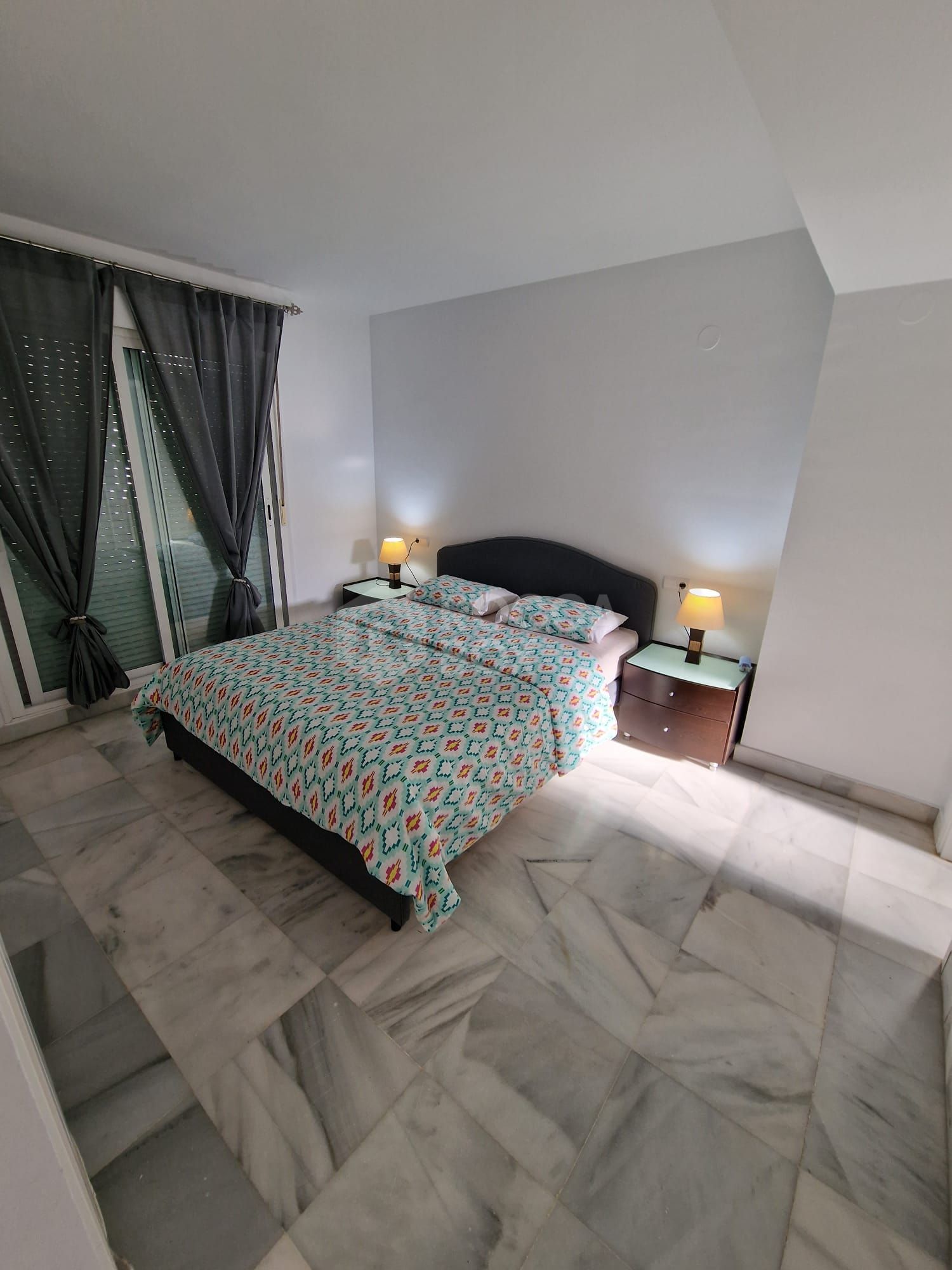 Apartment for short term rent in Los Naranjos, Nueva Andalucia
