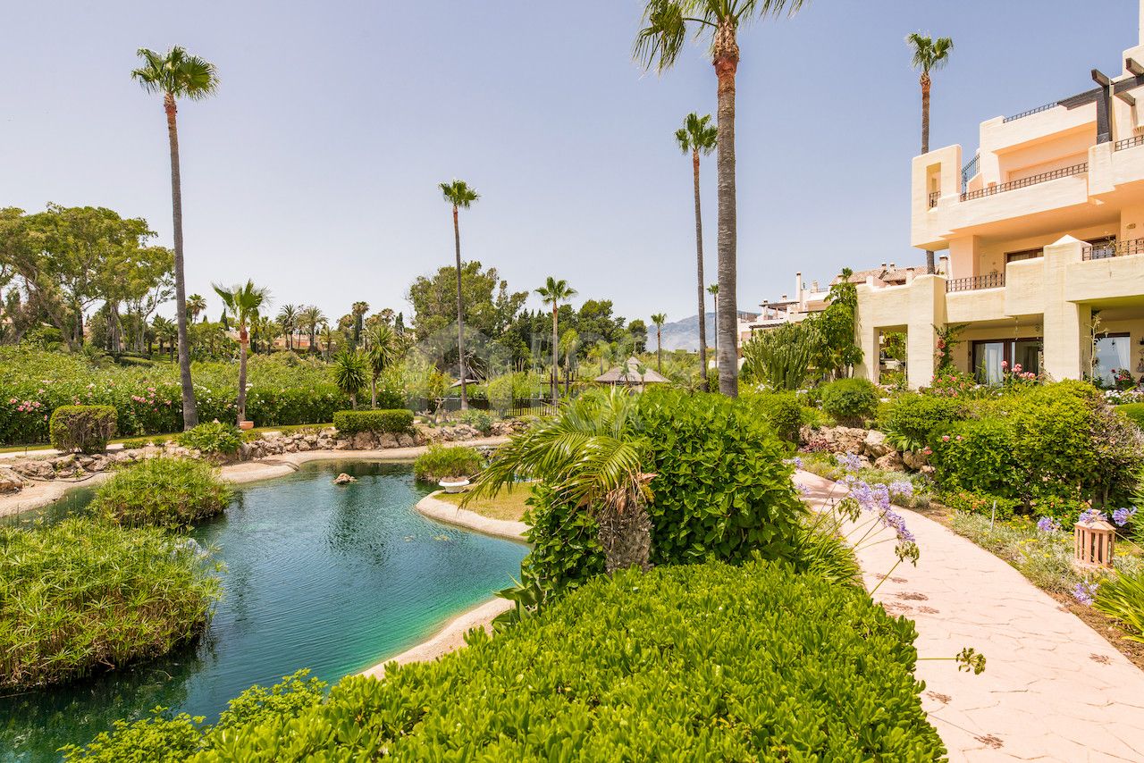 Renovated 3-Bedroom Beachfront Apartment with Sea Views in Bahia del VelerÍn