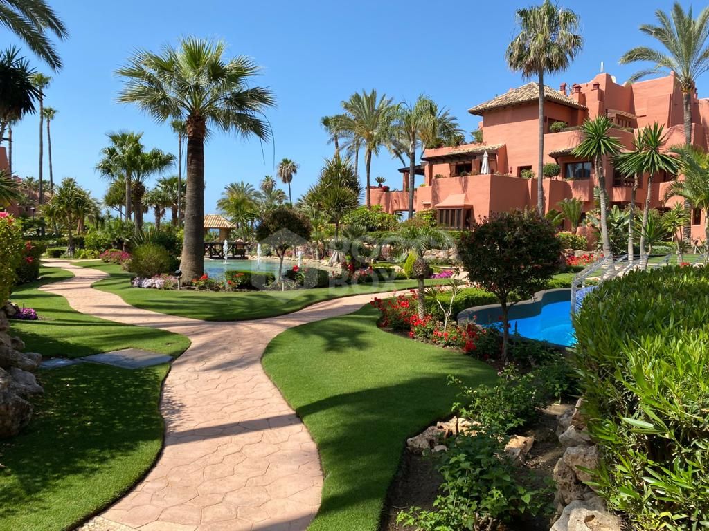 Luxurious Ground Floor Apartment in Torre Bermeja, Estepona: Beachfront Living with Unparalleled Amenities