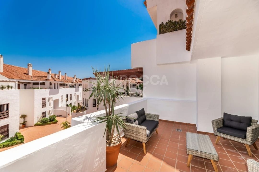 Apartment for short term rent in La Maestranza, Nueva Andalucia