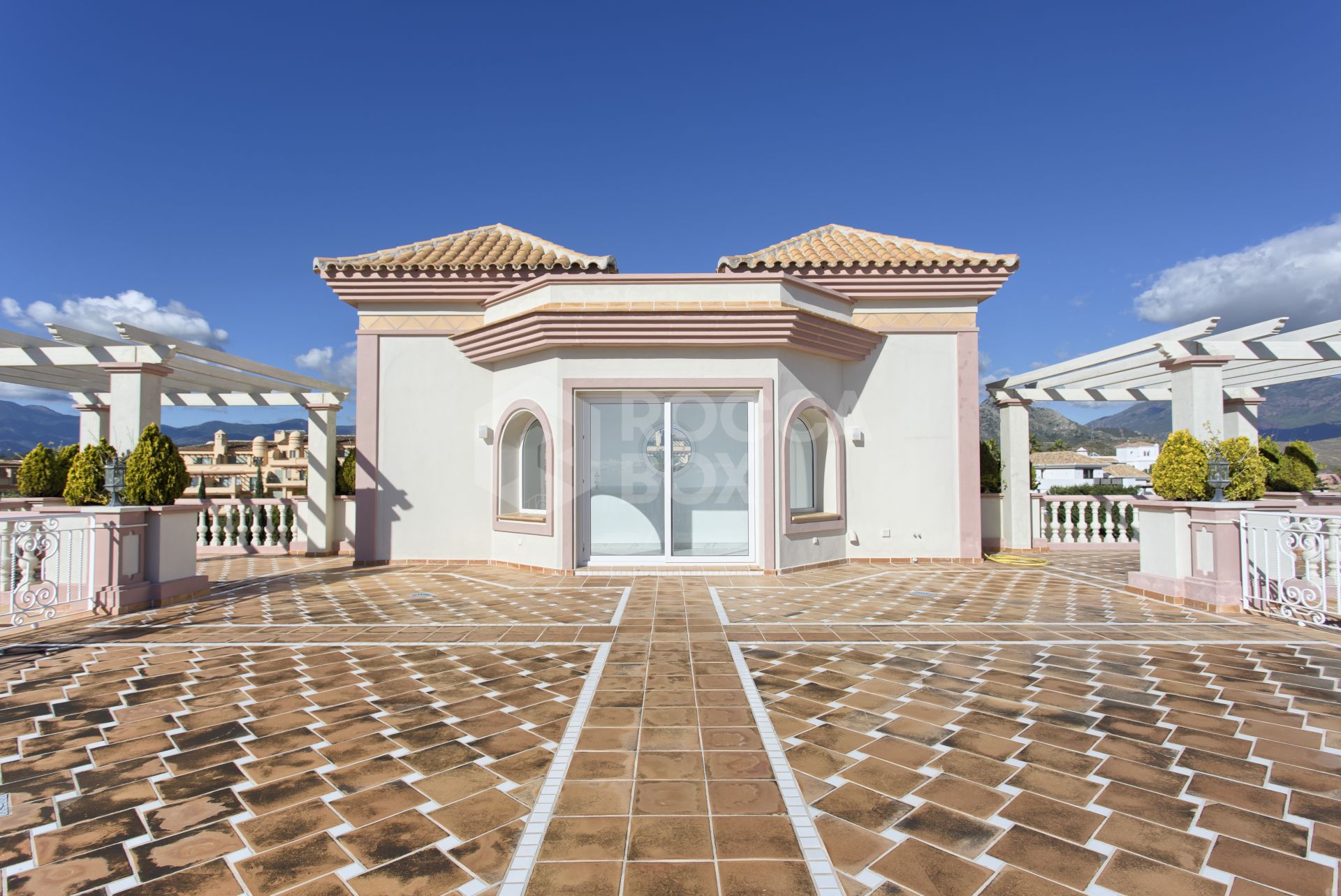 8 Bed villa in Los Flamingos Golf Resort