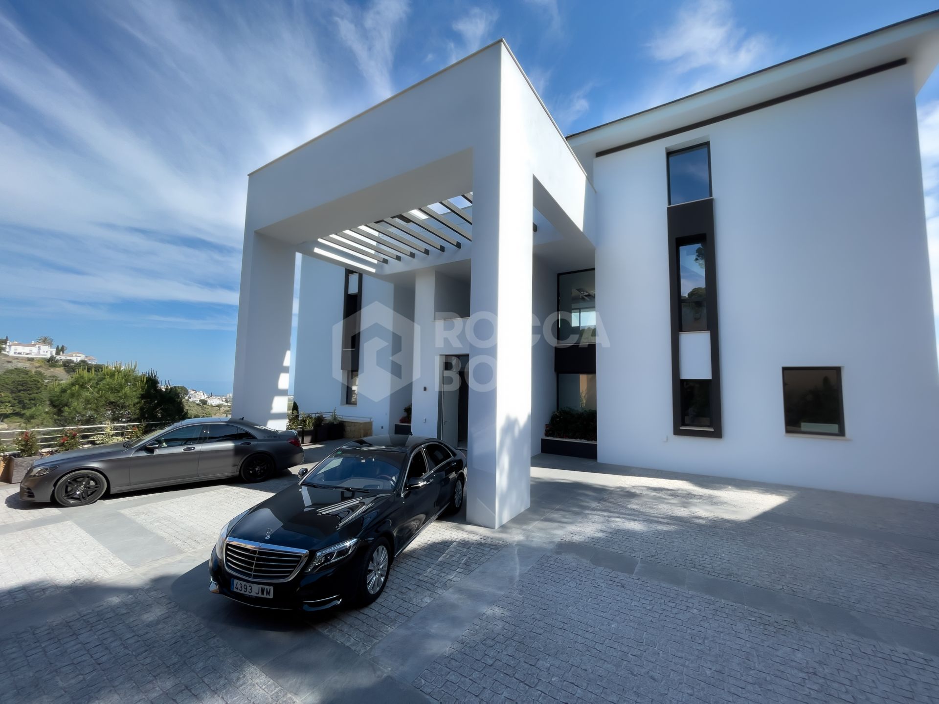 State-of-the-art 12 bedroom modern villa in Benahavís