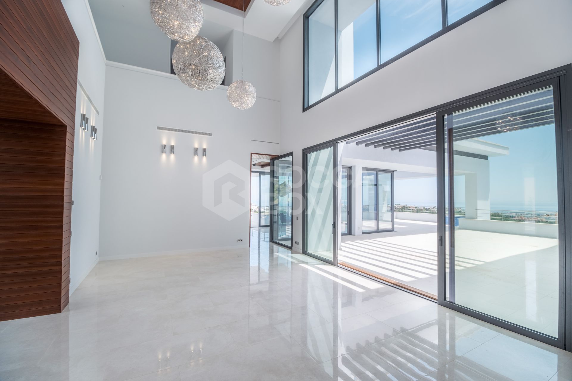 State-of-the-art 12 bedroom modern villa in Benahavís