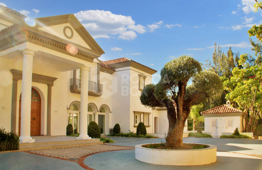 Unparalleled Beauty, Class, and Location - Discover the Ultimate Luxury Estate