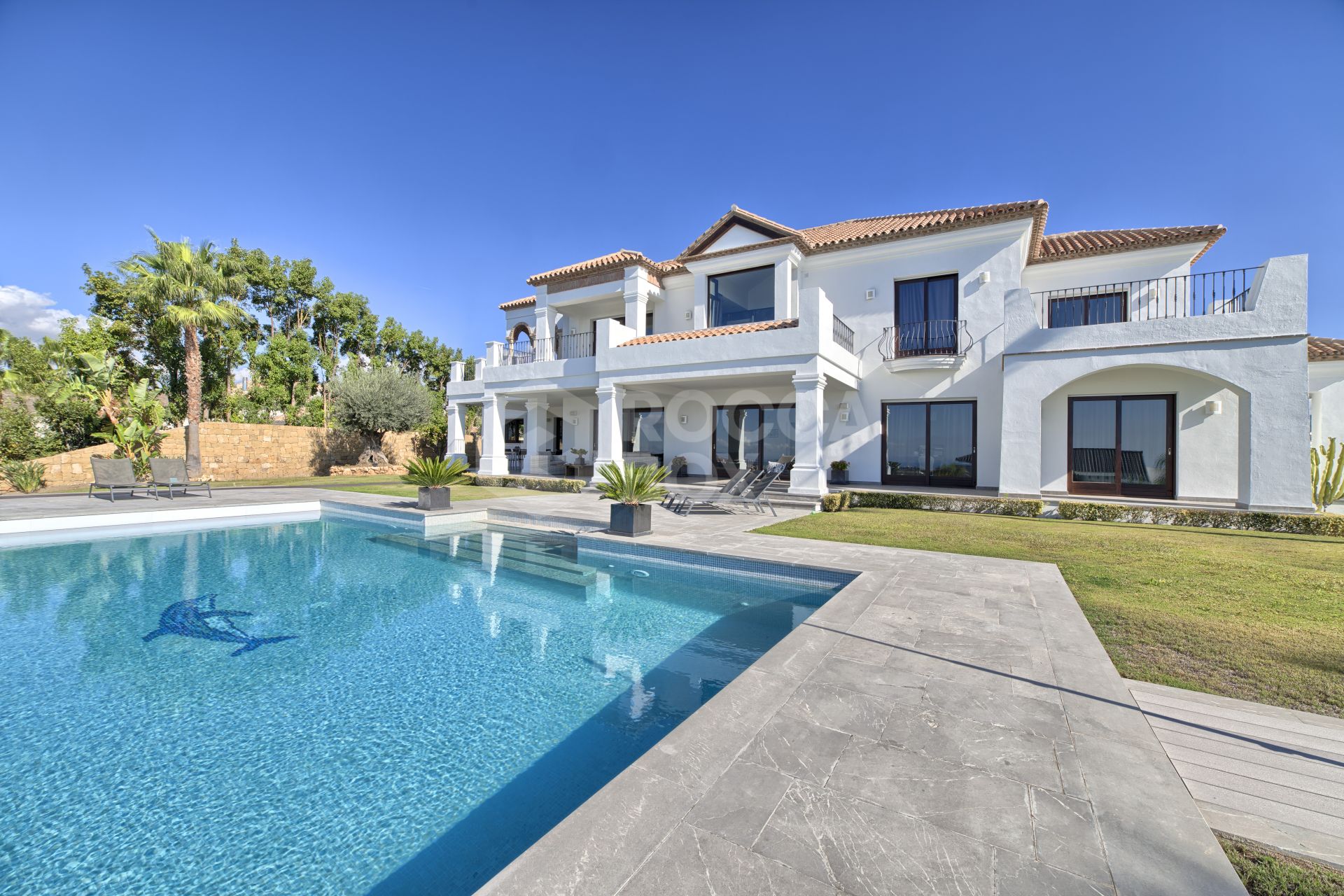 Luxury 6 bedroom villa in Los Flamingos Golf Resort