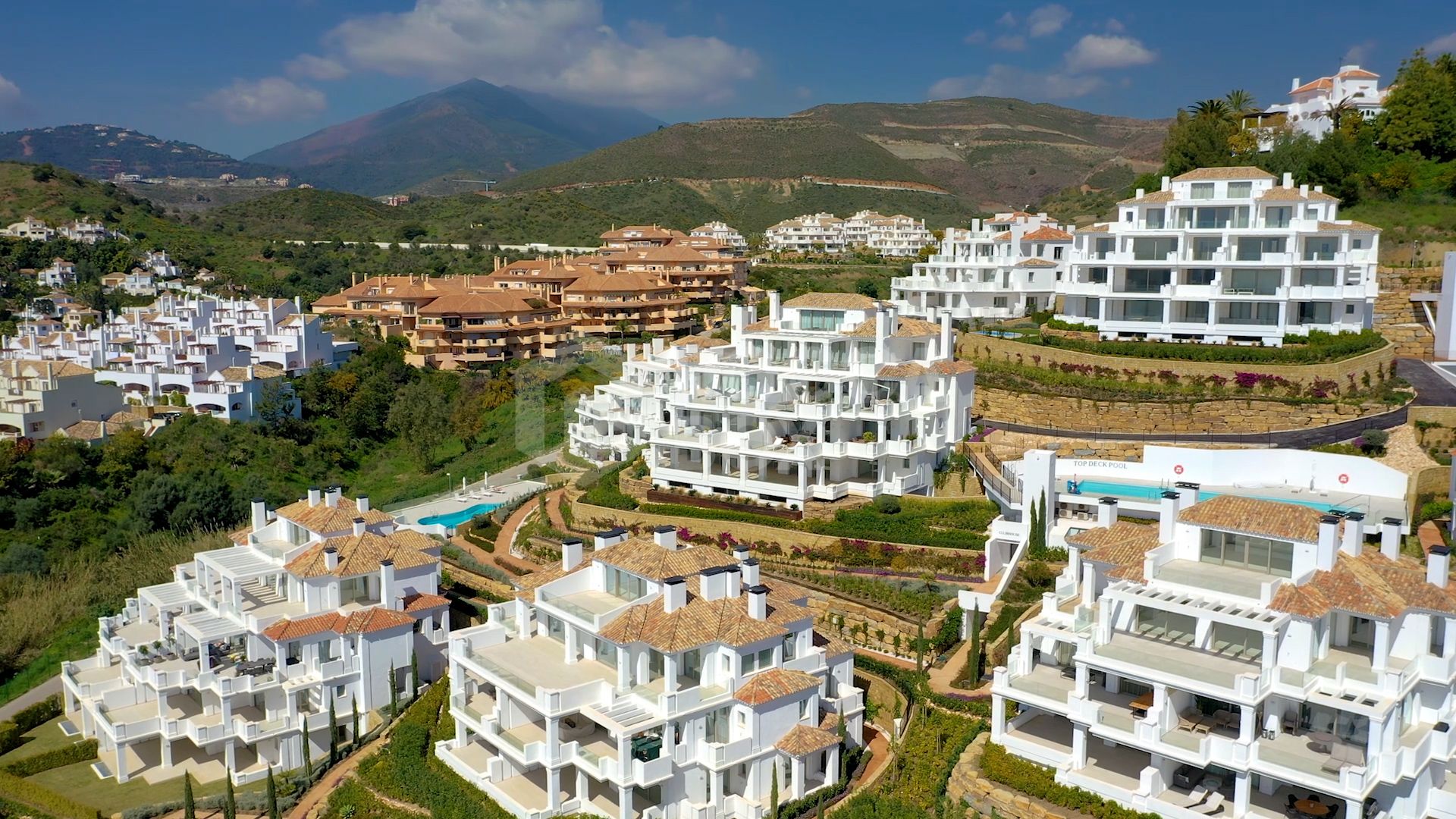 Luxurious Paradise Found: Captivating Seven-Bedroom Apartment in Nueva Andalucia's 9 Lions Complex