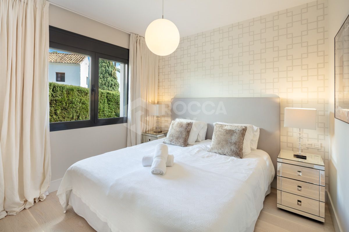 Refurbished Villa with Breathtaking Views in Nueva Andalucia's Golf Valley