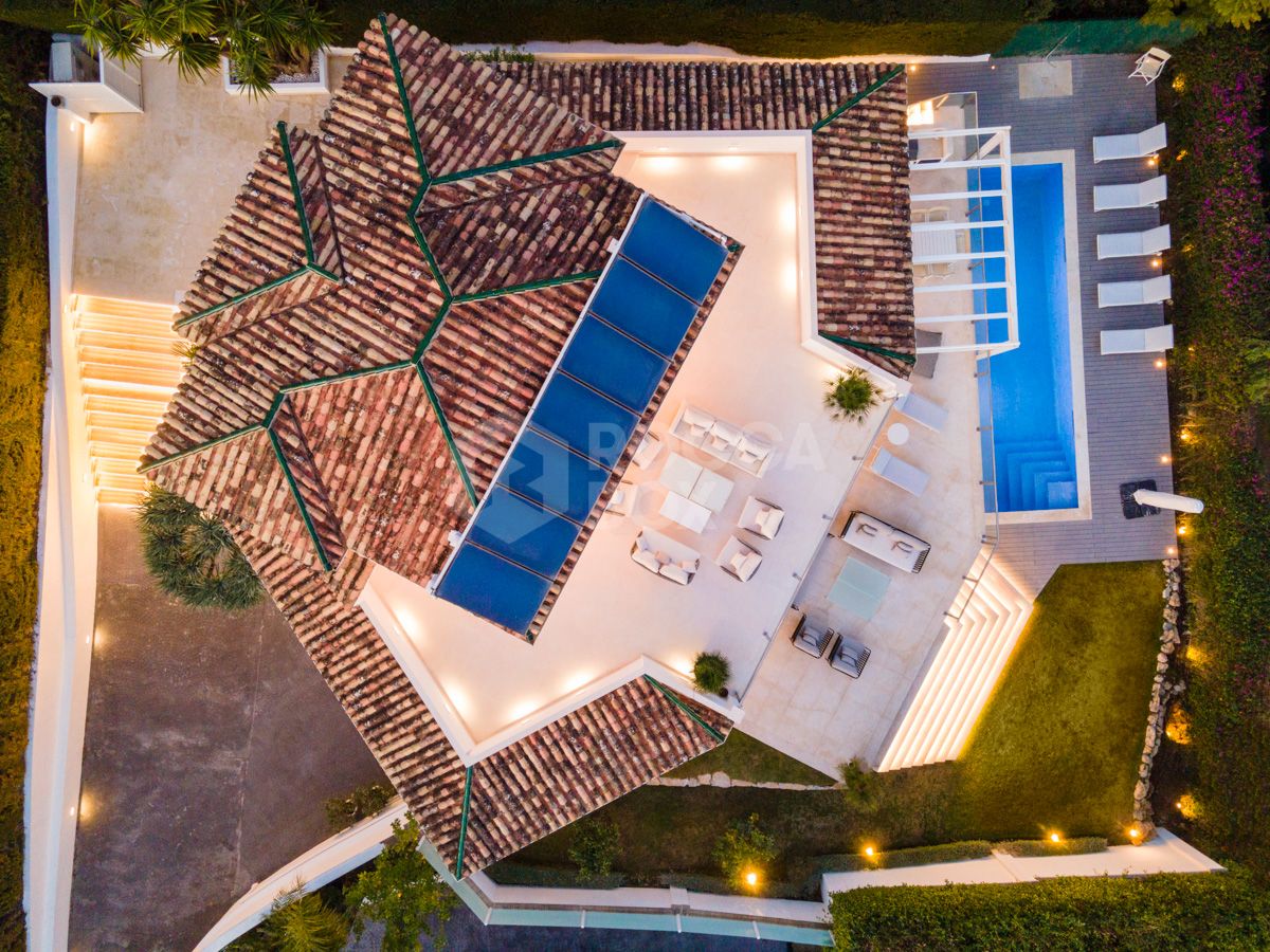Refurbished Villa with Breathtaking Views in Nueva Andalucia's Golf Valley