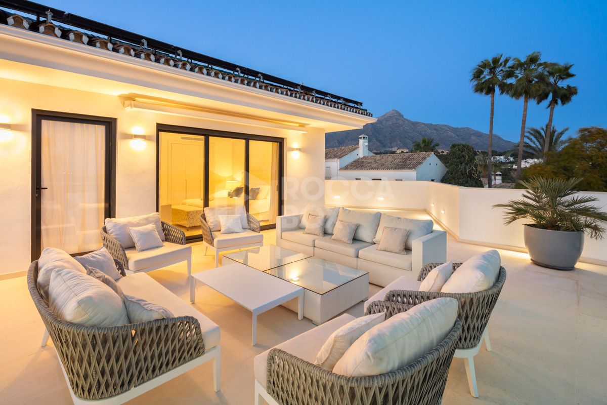 Refurbished Villa with Breathtaking Views in Nueva Andalucia's Golf Valley