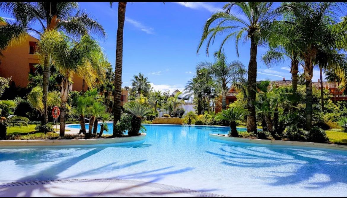 Apartment for long term rent in Bahia de Marbella, Marbella East
