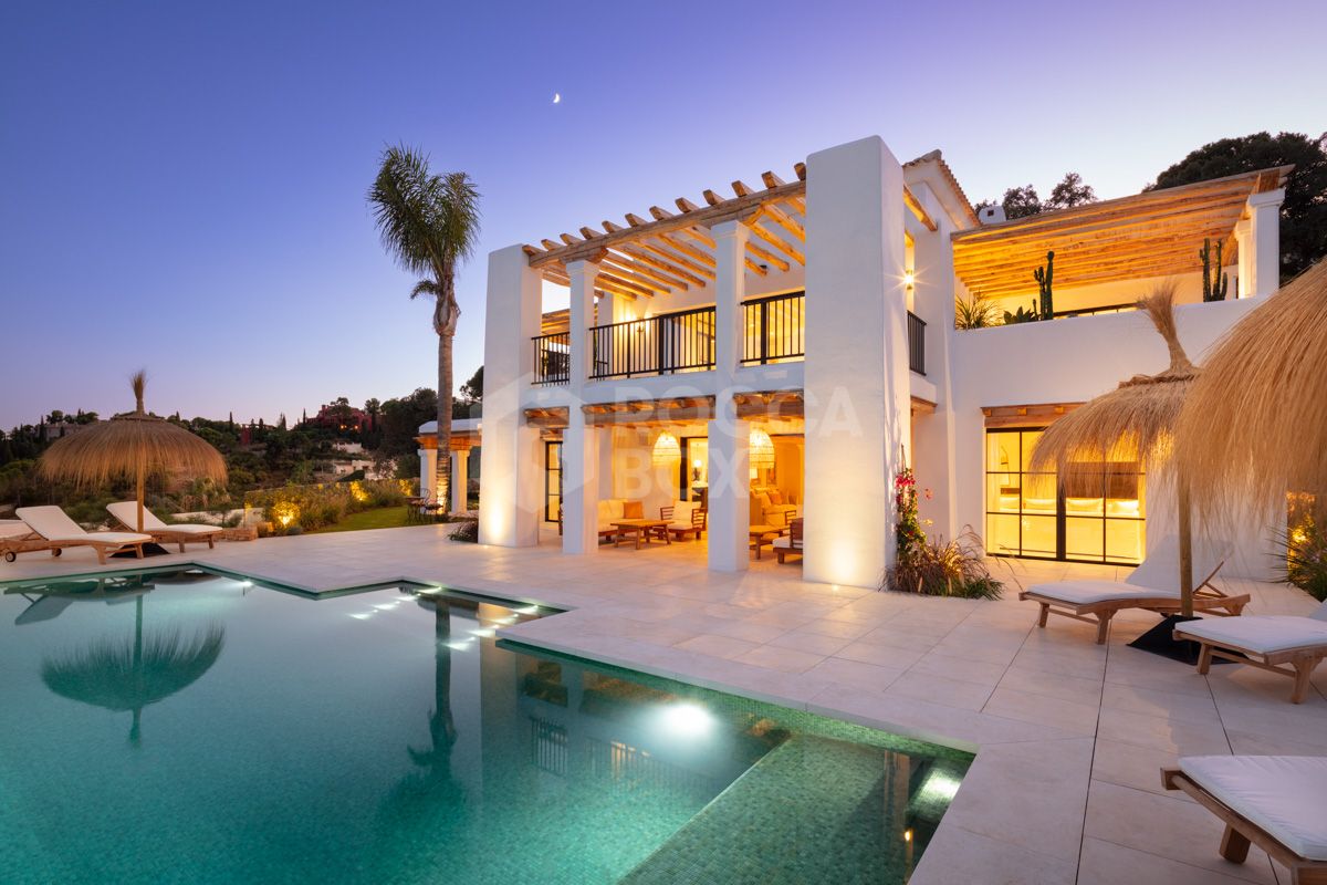 Experience Unmatched Comfort and Style in this Stunning Costa del Sol Villa