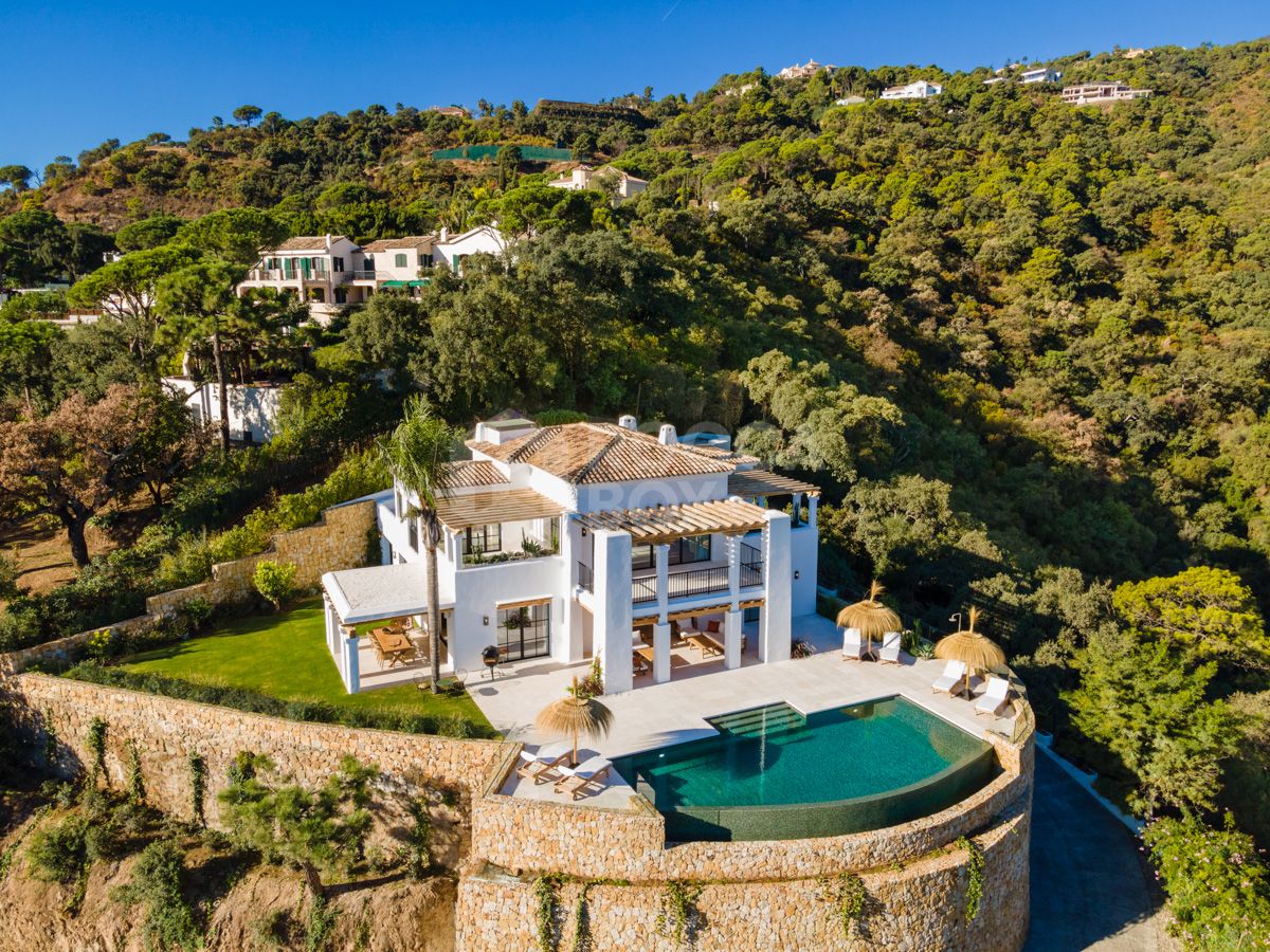 Experience Unmatched Comfort and Style in this Stunning Costa del Sol Villa