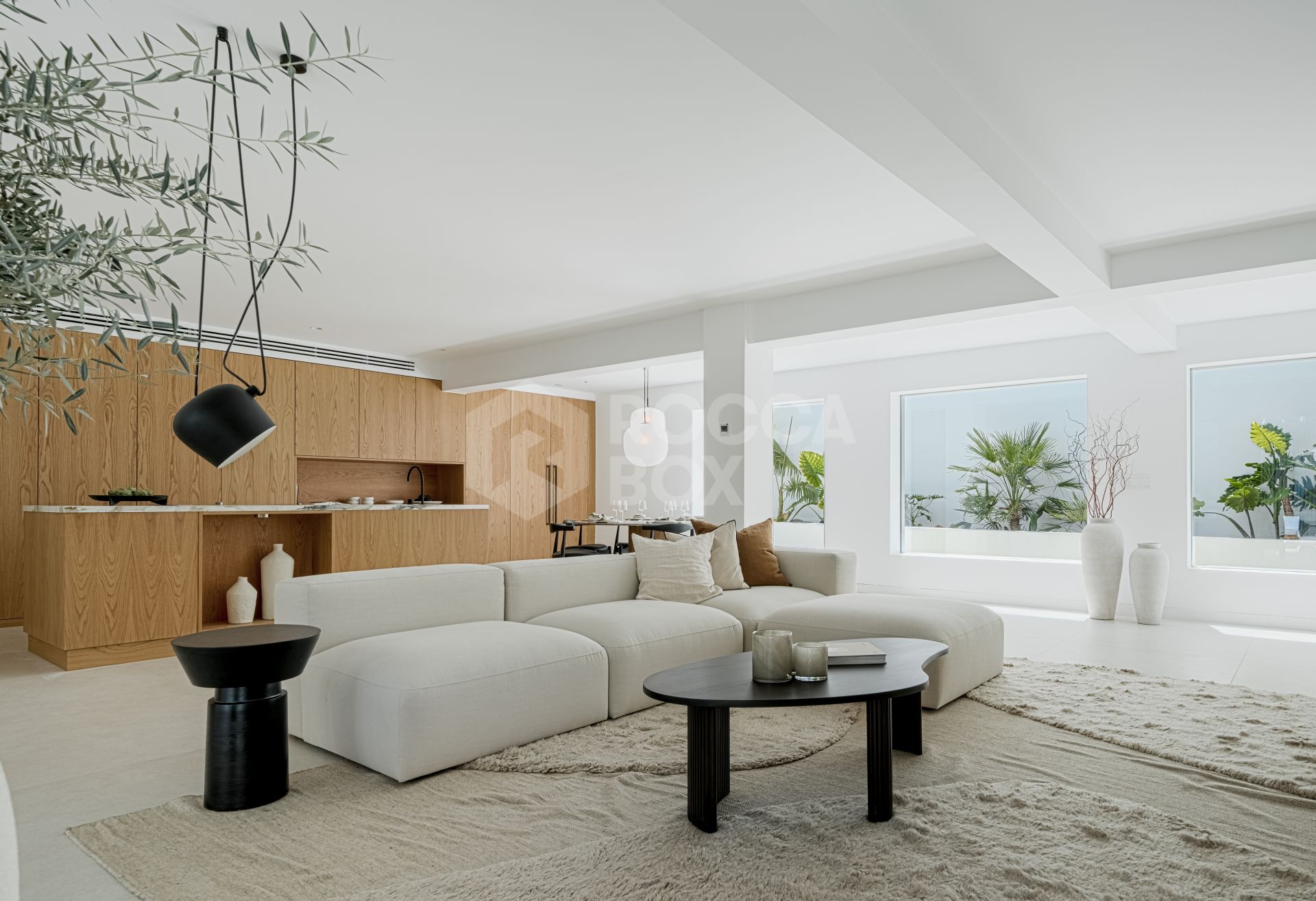 Exquisite Scandinavian-Style Villa with Luxurious Features in Nueva Andalucia