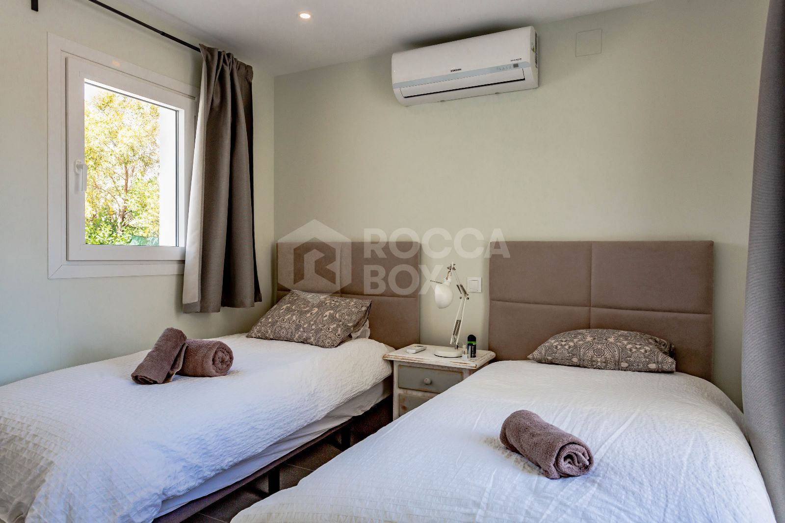 Exquisite Refurbished Villa in Estepona's Desirable Valle Romano.