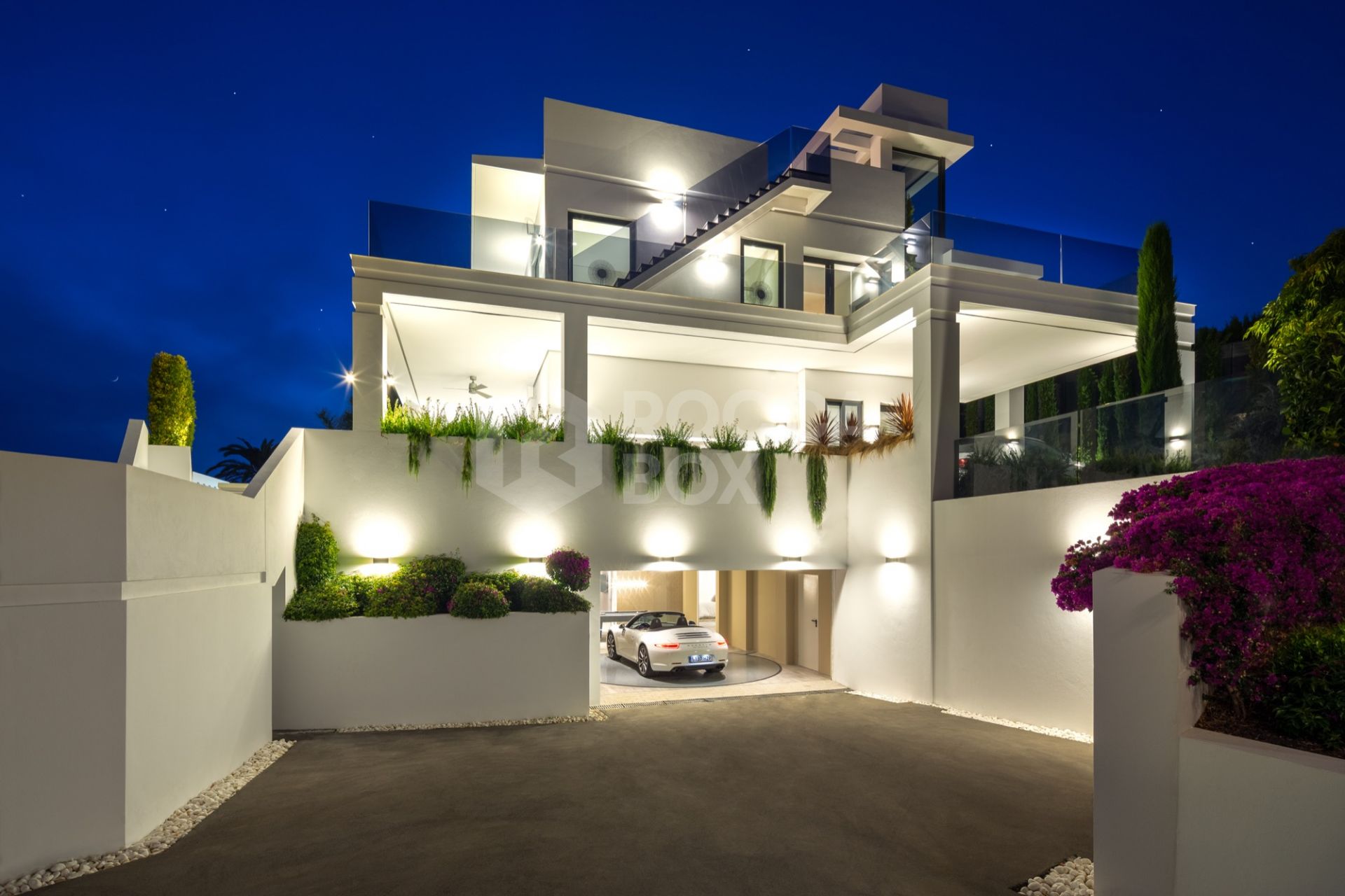 Contemporary Luxury Villa in Nagueles, Marbella: Unparalleled Craftsmanship and Design