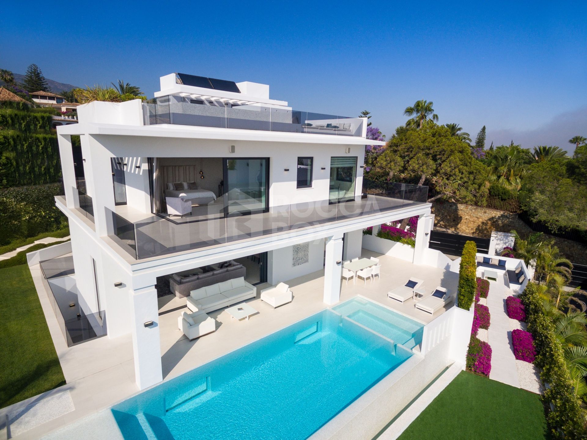 Contemporary Luxury Villa in Nagueles, Marbella: Unparalleled Craftsmanship and Design