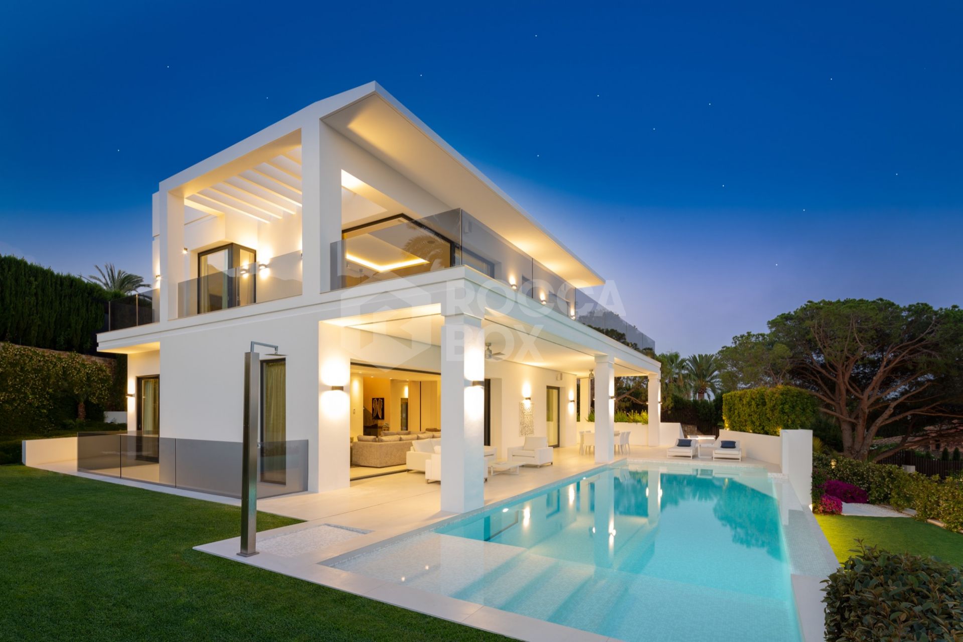 Contemporary Luxury Villa in Nagueles, Marbella: Unparalleled Craftsmanship and Design