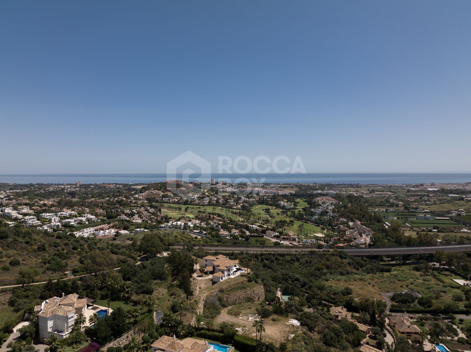 Exquisite Villa in Gated Community: Golf, Sea, and Mountain Views, La Quinta, Benahavis