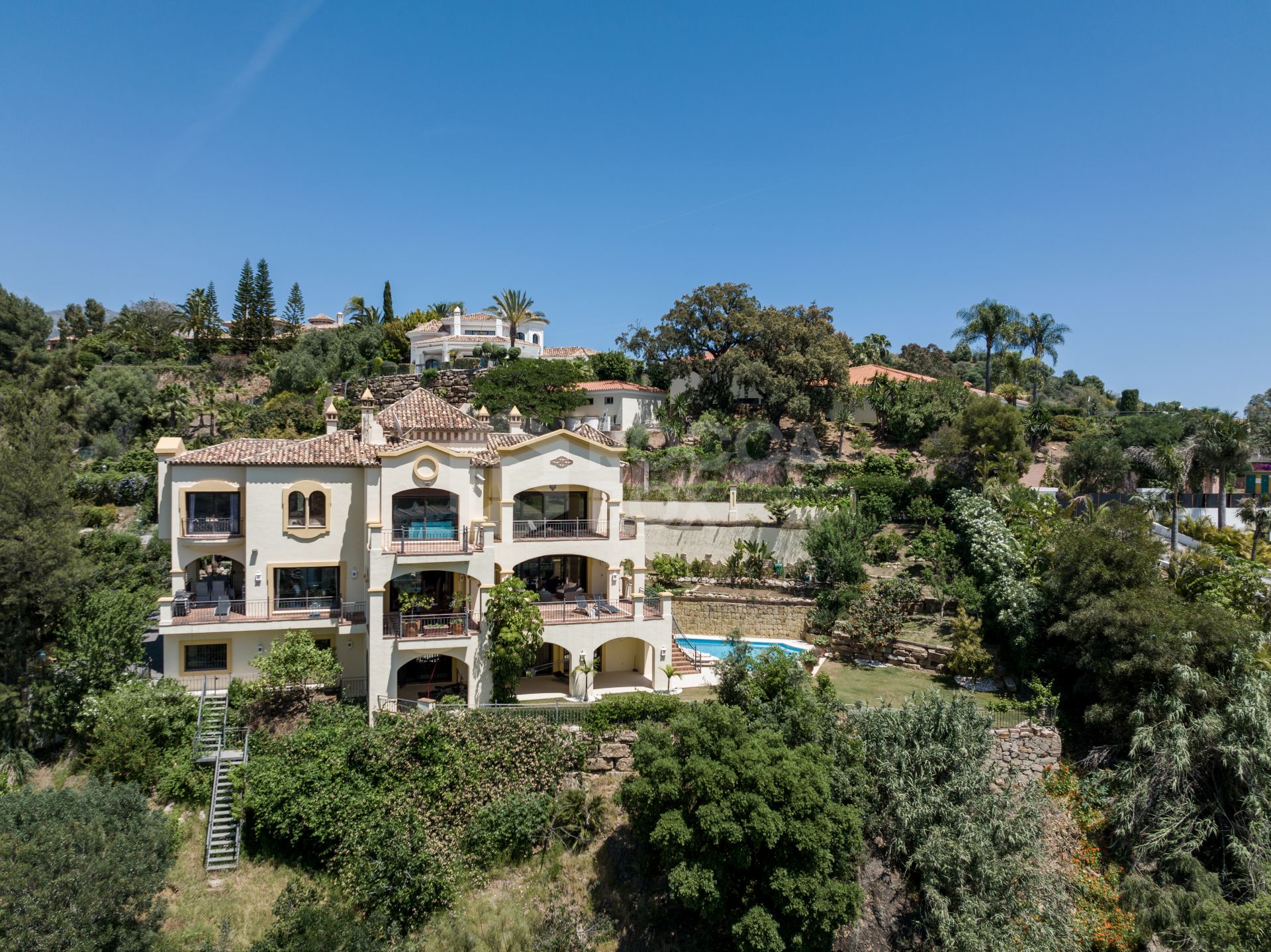Exquisite Villa in Gated Community: Golf, Sea, and Mountain Views, La Quinta, Benahavis
