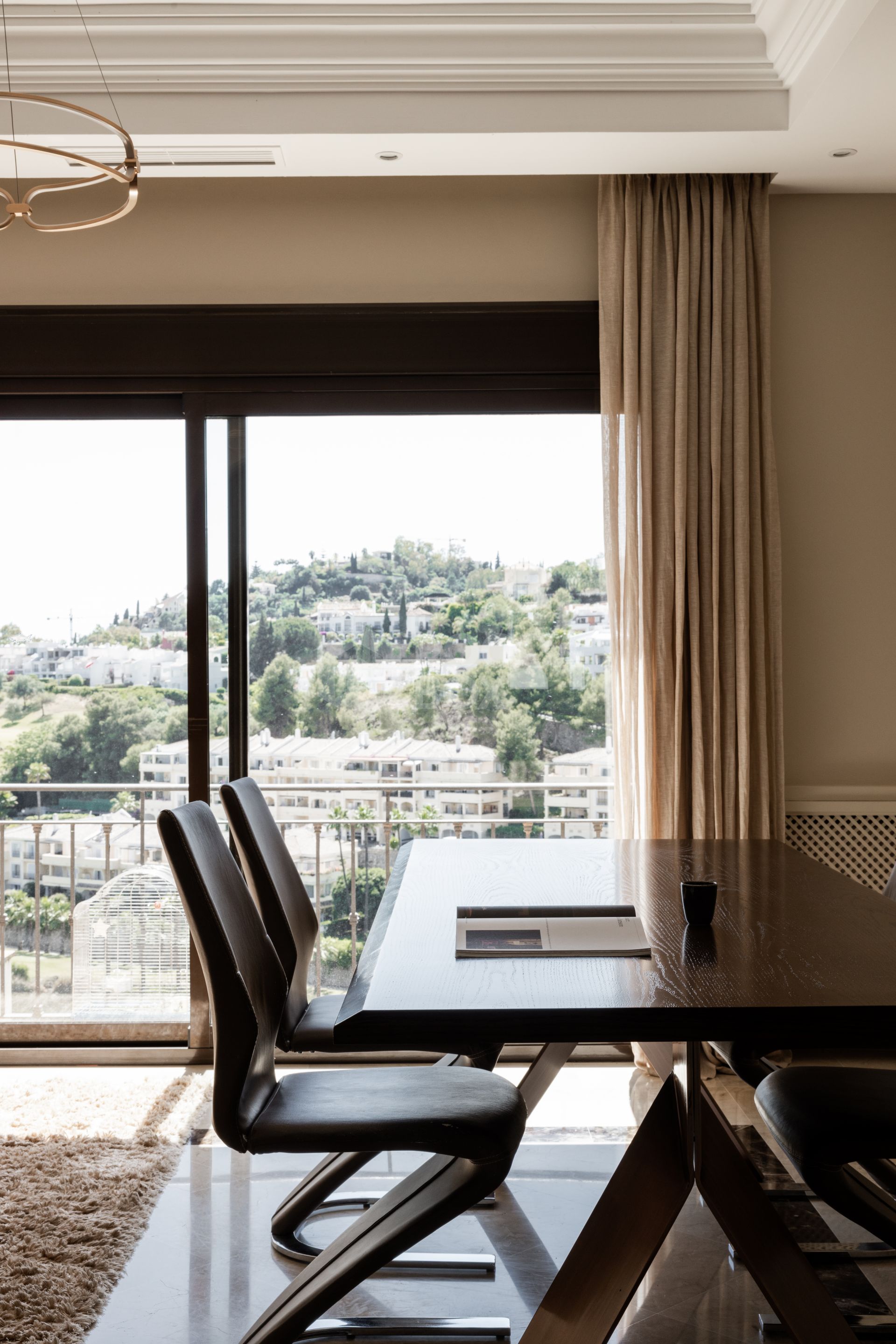 Exquisite Villa in Gated Community: Golf, Sea, and Mountain Views, La Quinta, Benahavis