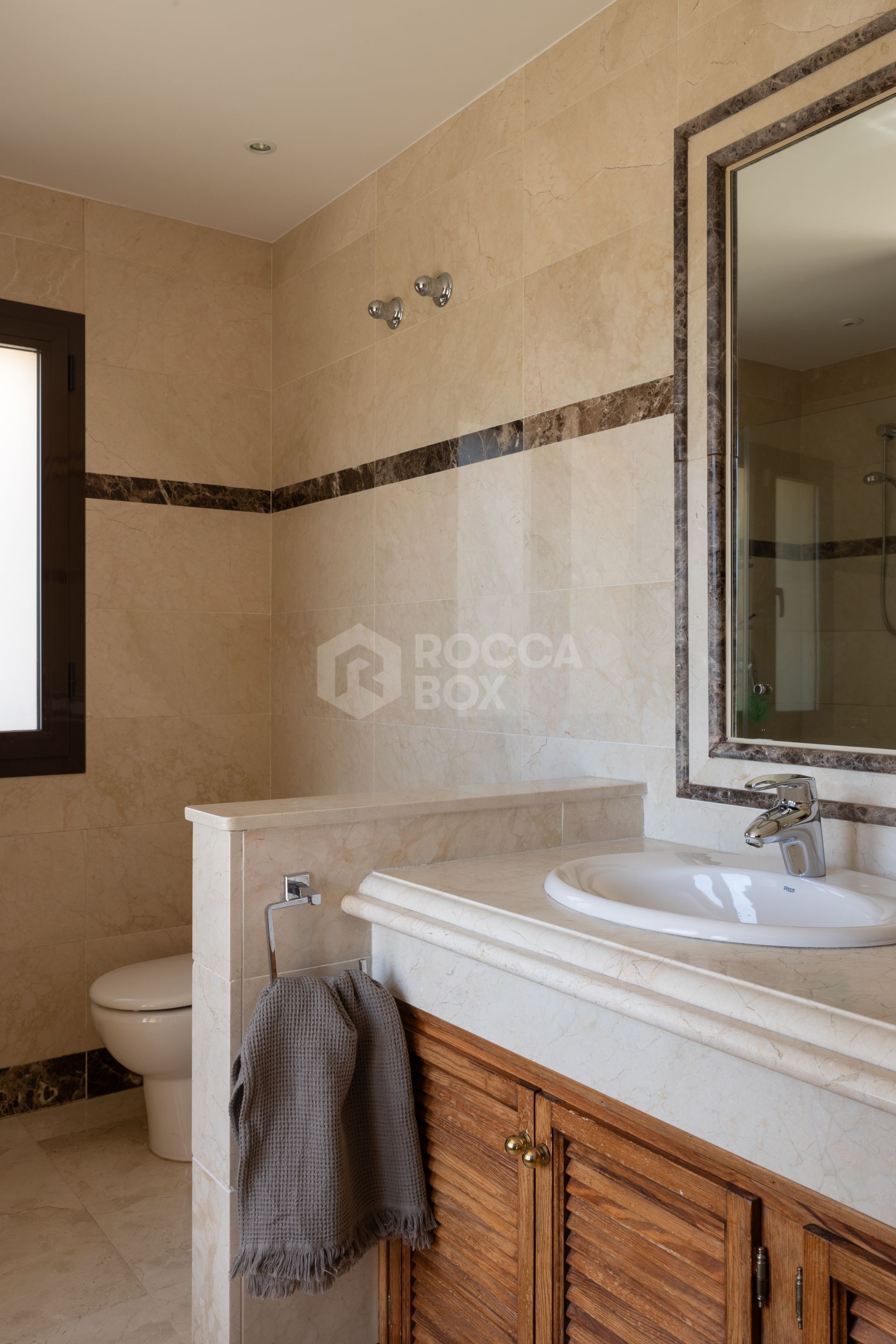 Exquisite Villa in Gated Community: Golf, Sea, and Mountain Views, La Quinta, Benahavis