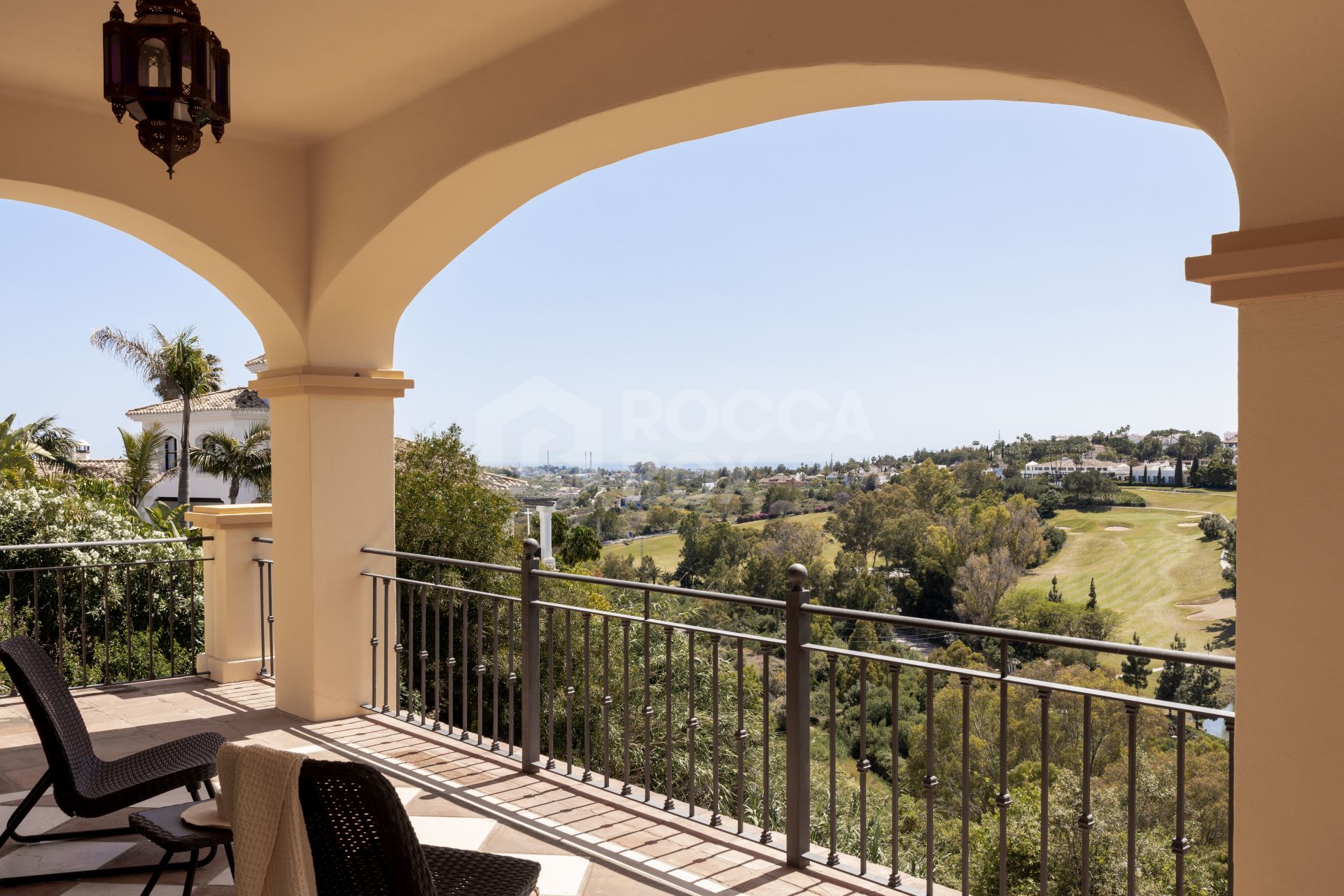 Exquisite Villa in Gated Community: Golf, Sea, and Mountain Views, La Quinta, Benahavis