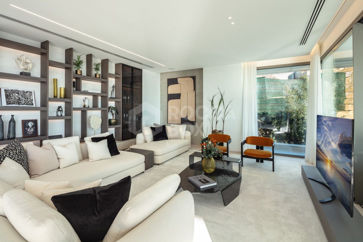 Contemporary Masterpiece in The Hills, La Quinta: A Luxurious Haven in Marbella
