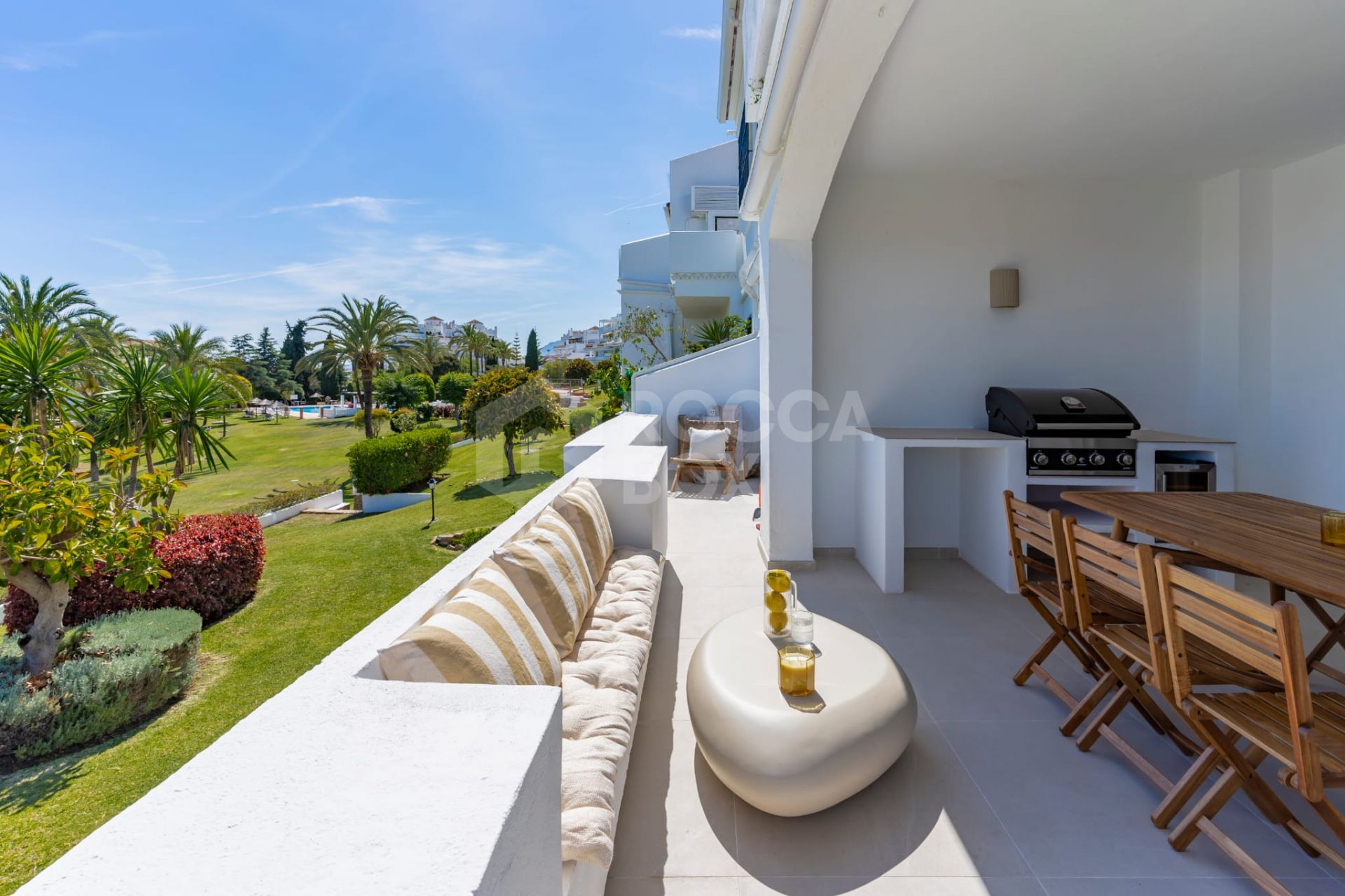 Luxury Apartment with Breathtaking Views In prime location In Nueva Andalucia