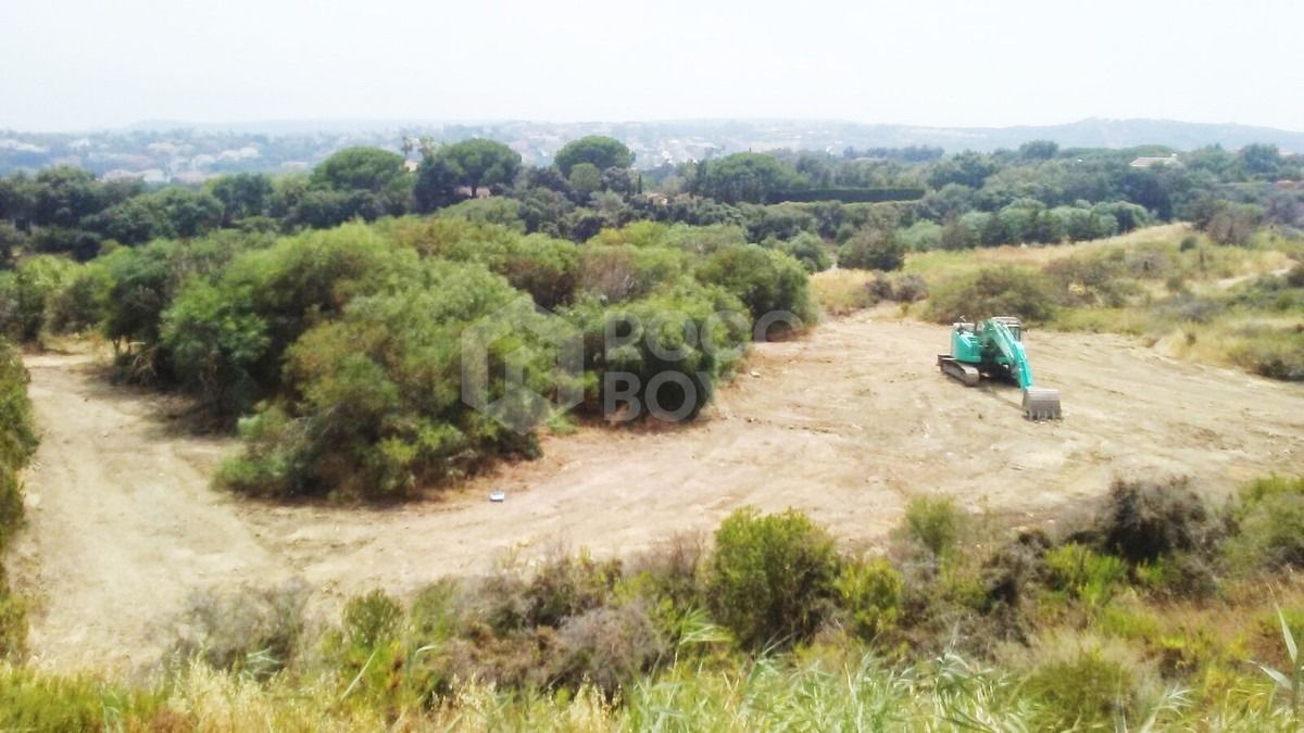 Plot for one villa with private access