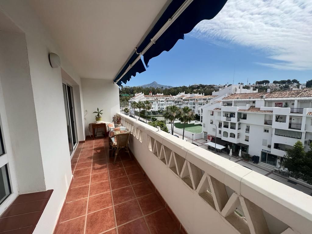 Lovely 2 Bedroom Apartment in Nueva Andalucia, Marbella